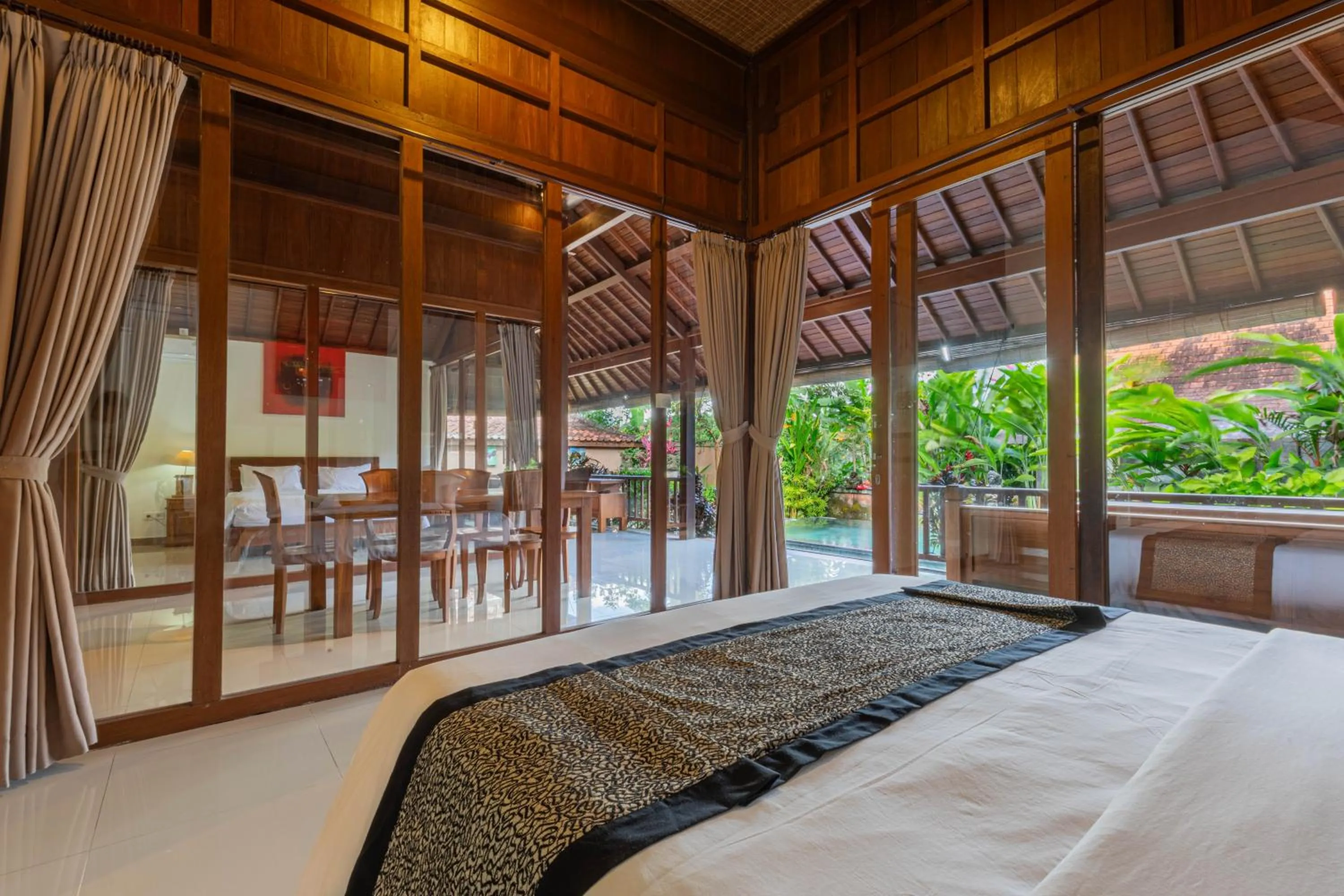 Bed in Sari Bamboo Bungalows