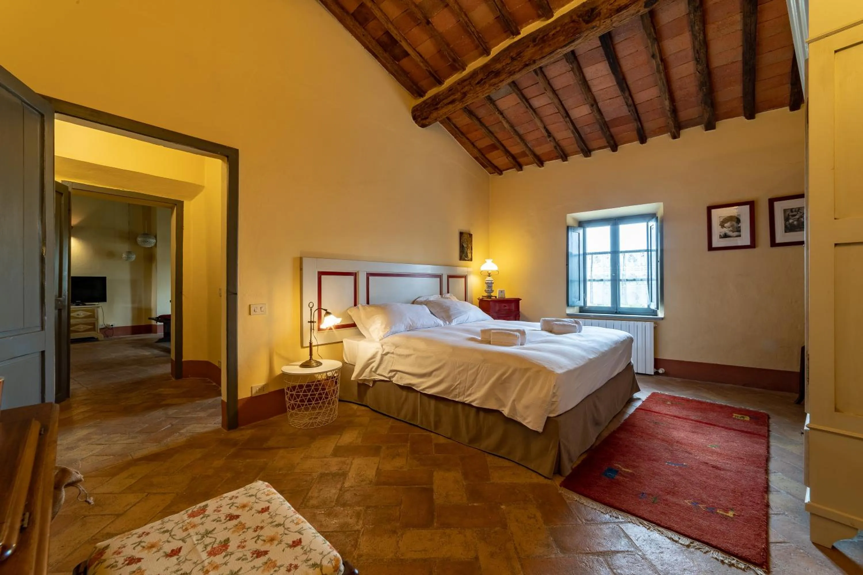 Bedroom, Bed in Borgo Argenina