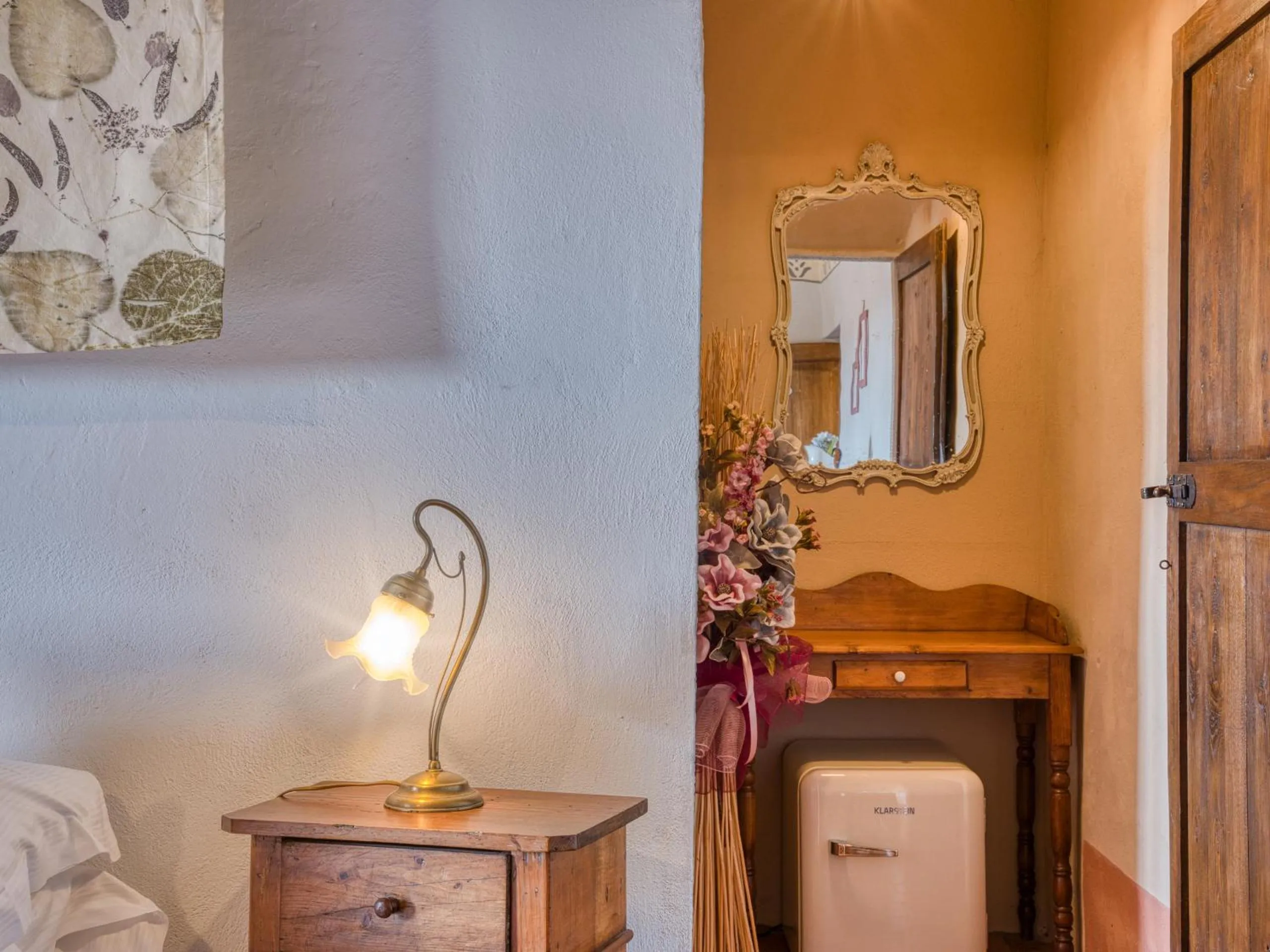 Decorative detail in Borgo Argenina