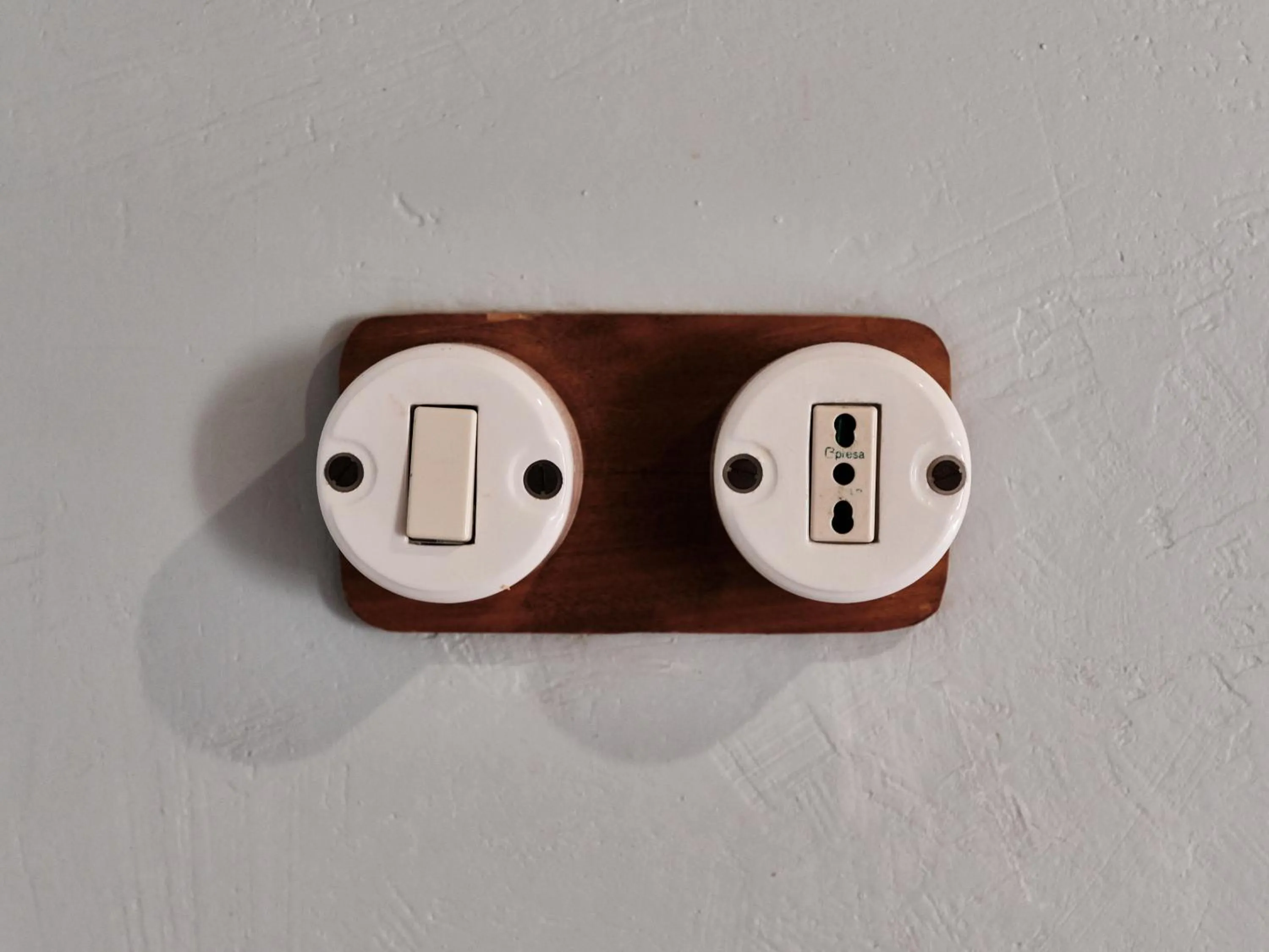 Decorative detail in Borgo Argenina