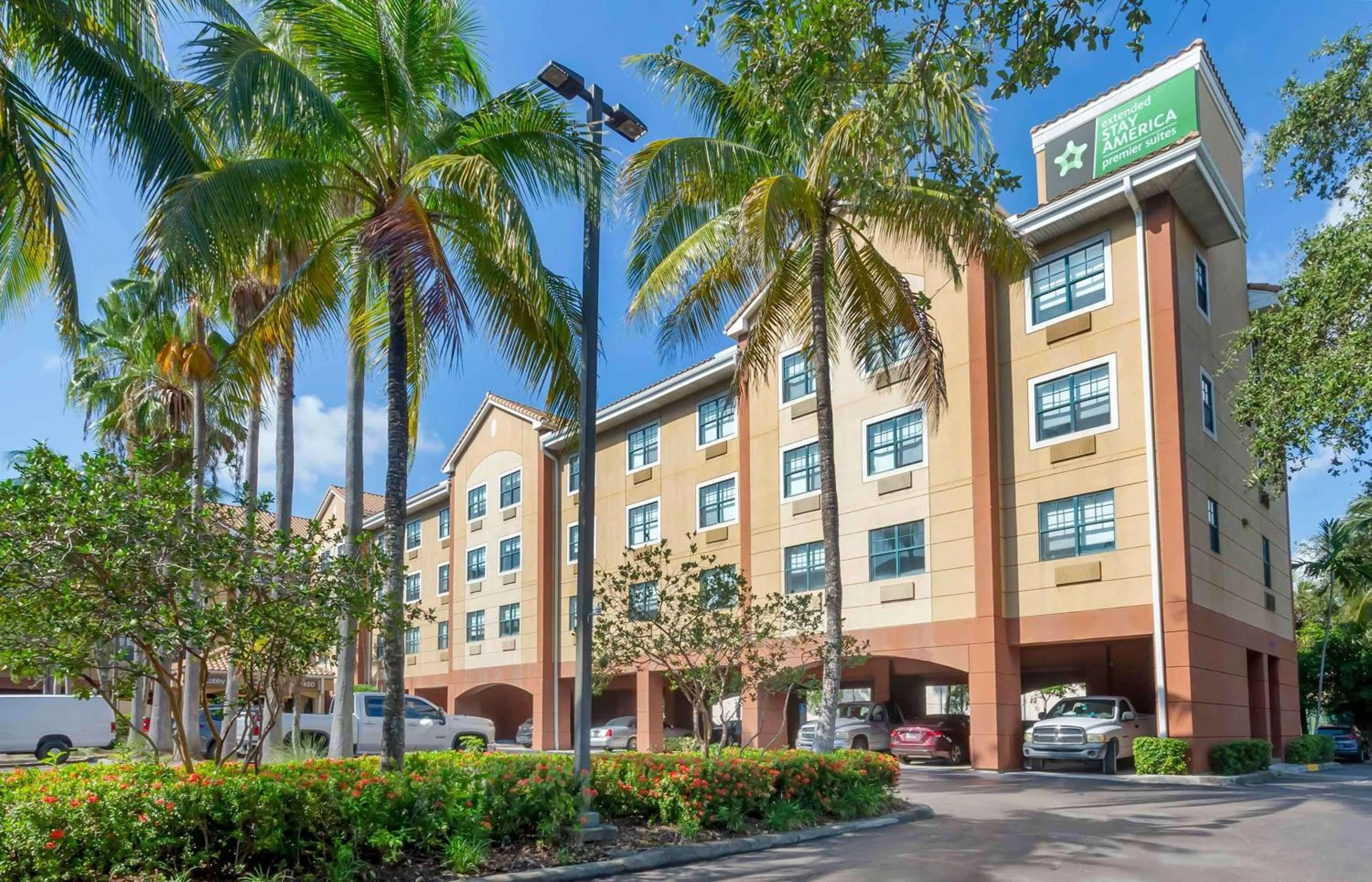 Property building in Extended Stay America Premier Suites - Fort Lauderdale - Convention Center - Cruise Port