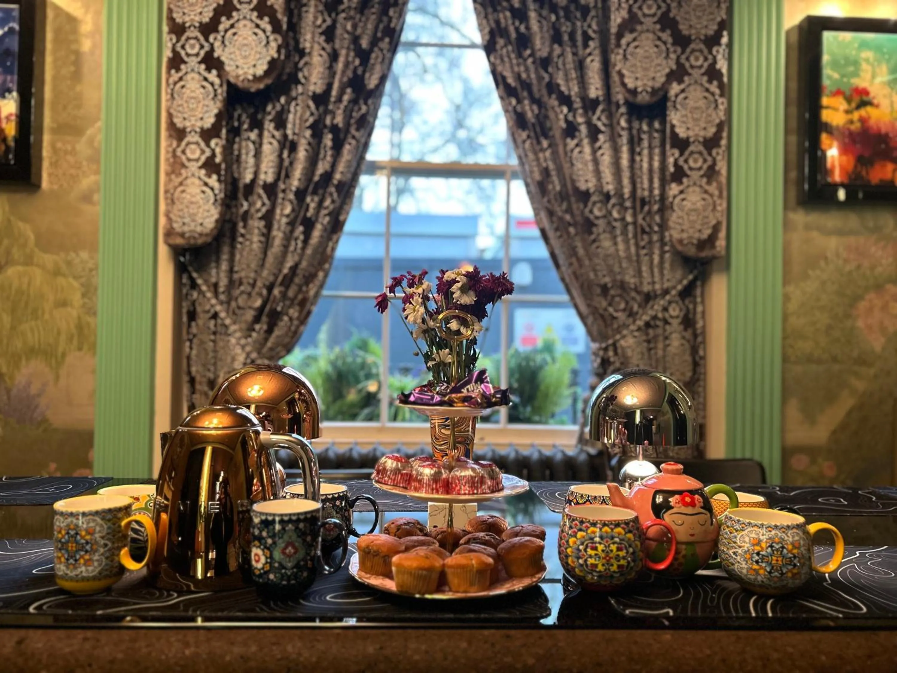 Coffee/tea facilities in The Melville Hotel by Rokxy- Kings Cross