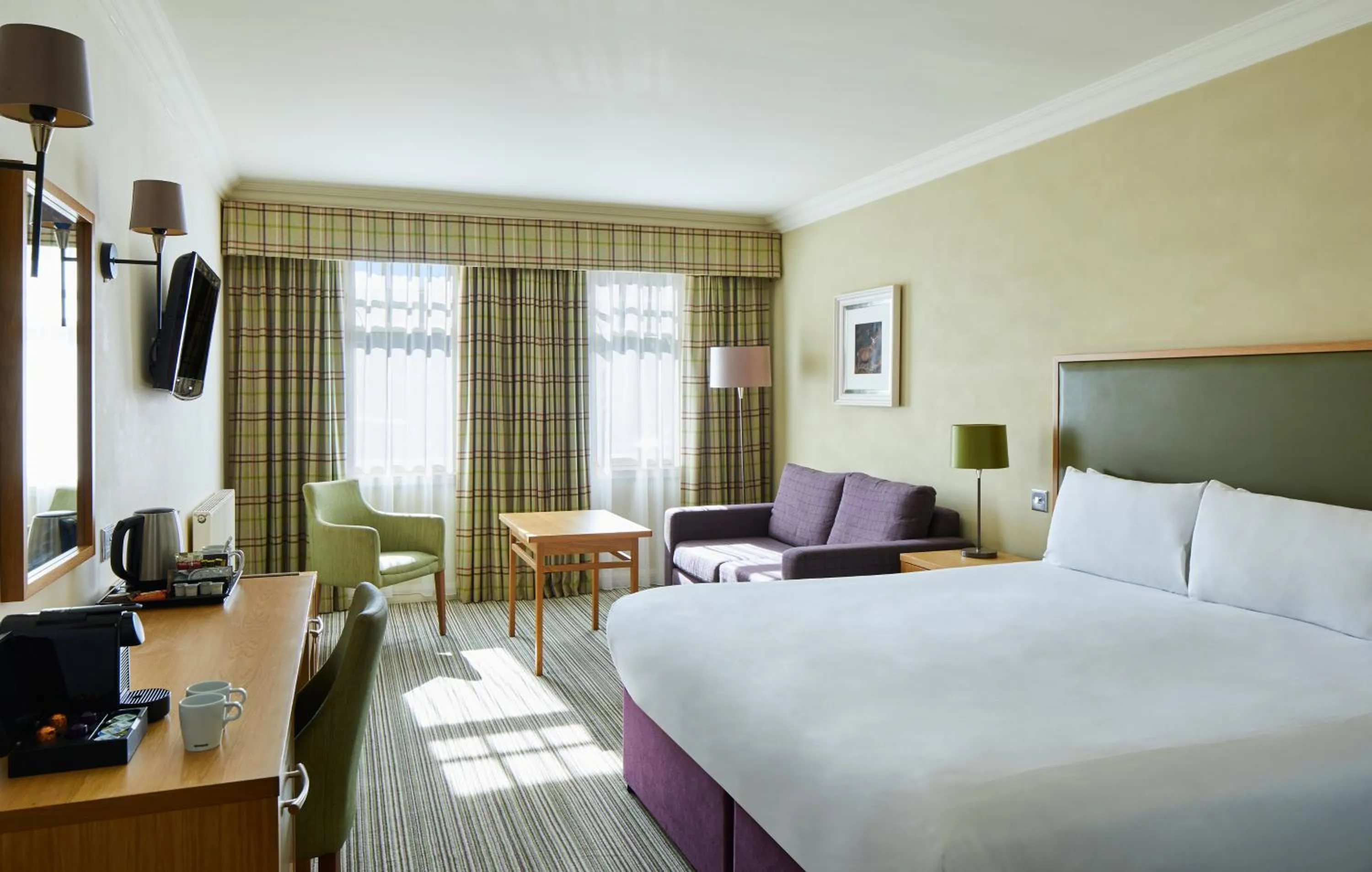 Bedroom, Bed in Leonardo Boutique Huntingtower Perth