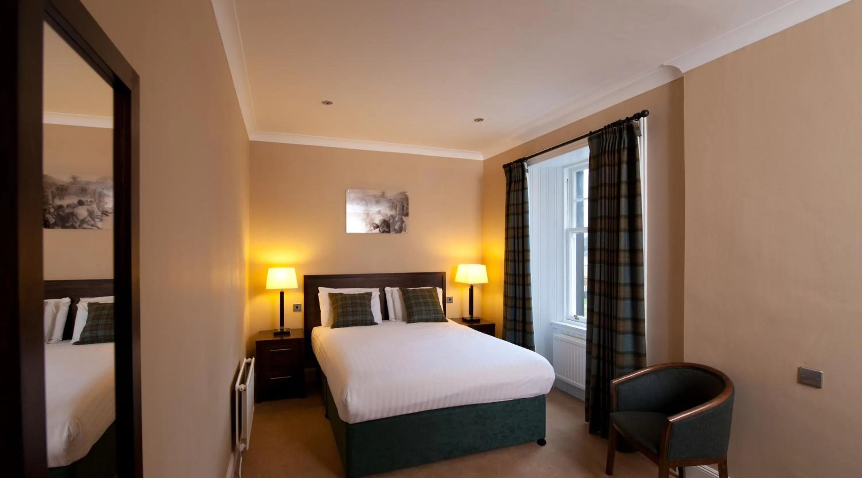 Bed in Leonardo Boutique Huntingtower Perth