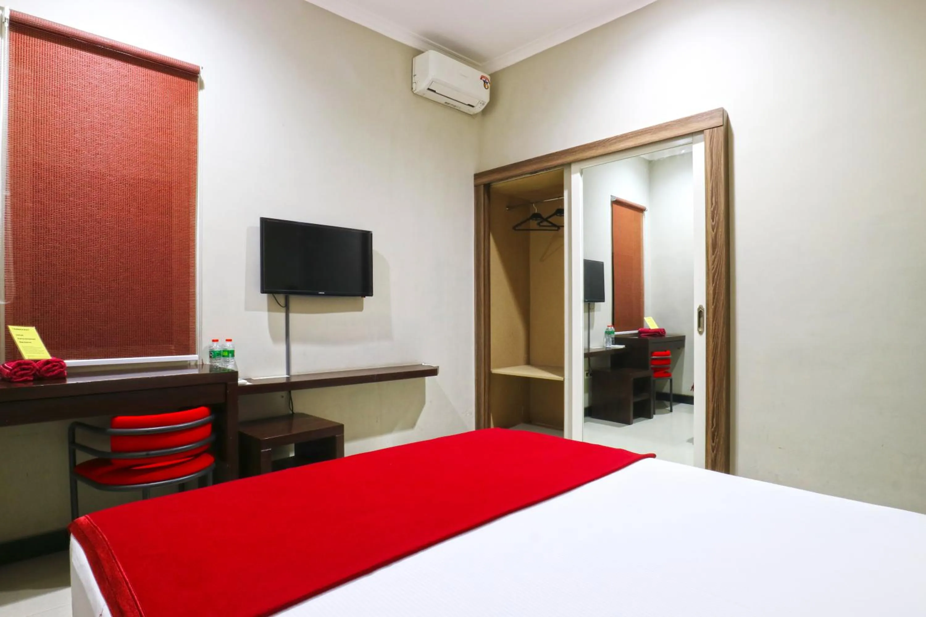 Bedroom, Bed in Chiaro Hotel Syariah
