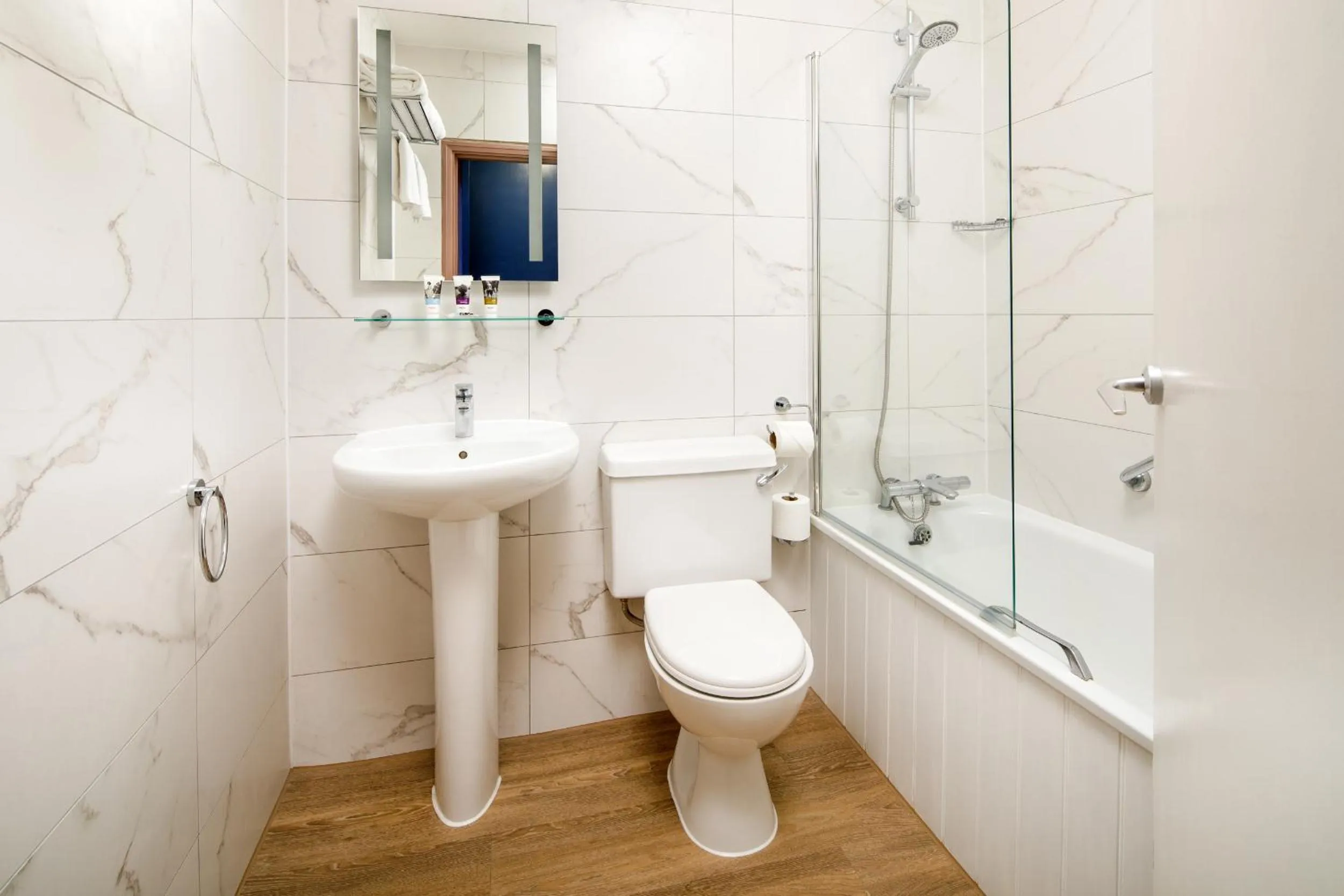 Bathroom in Queens Hotel & Spa Bournemouth