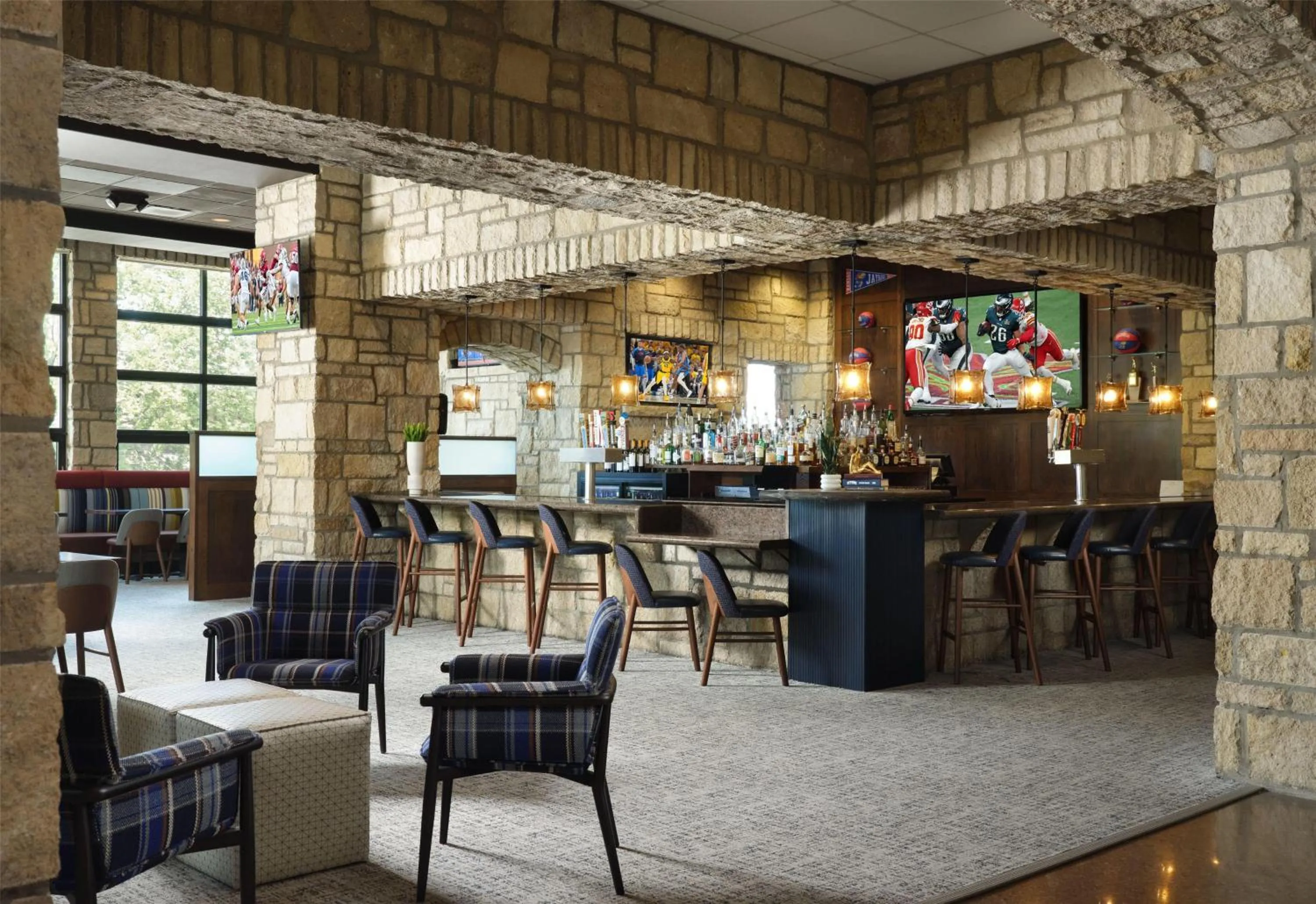 Lounge or bar in The Oread Lawrence, Tapestry Collection by Hilton
