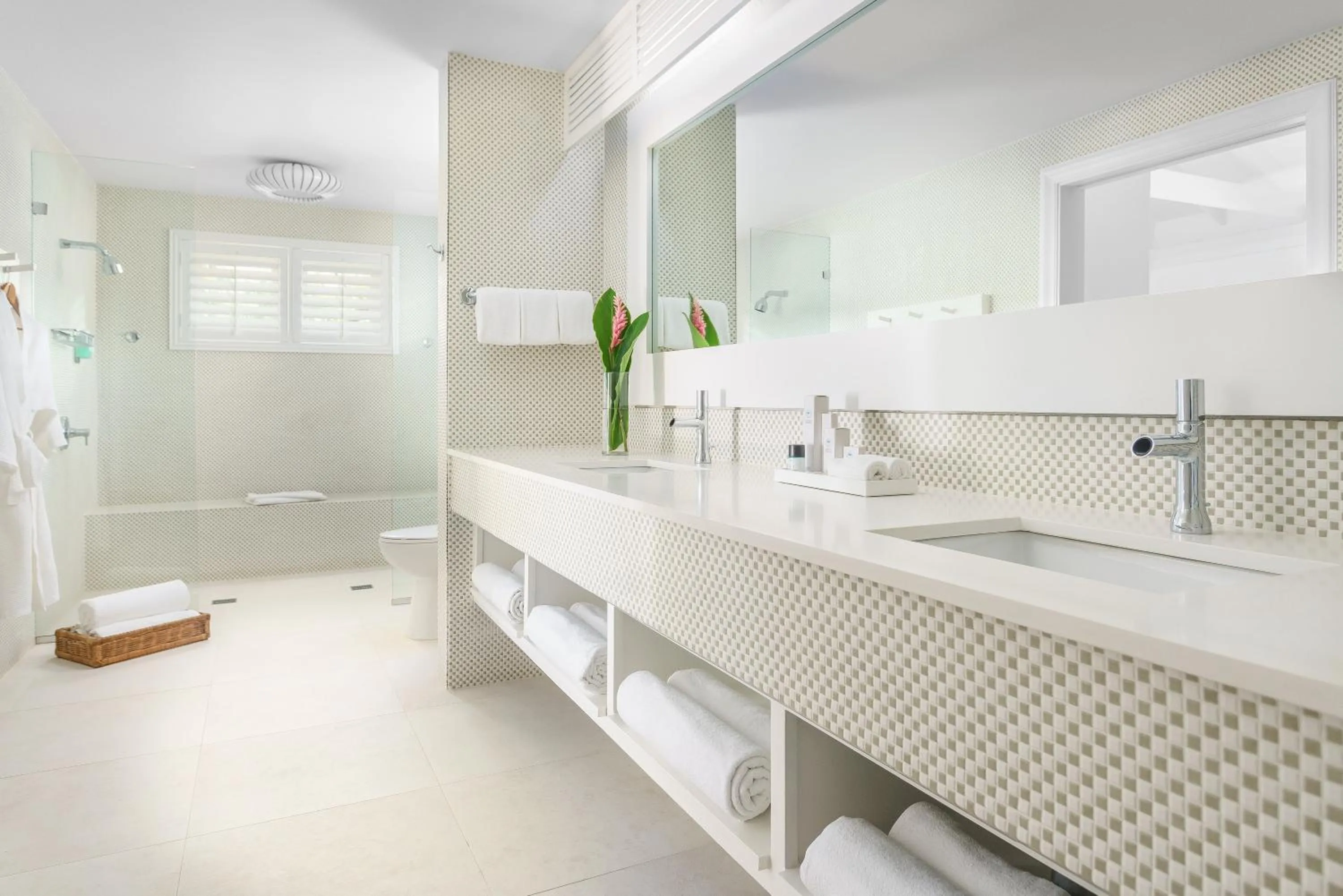 Bathroom in Couples Tower Isle