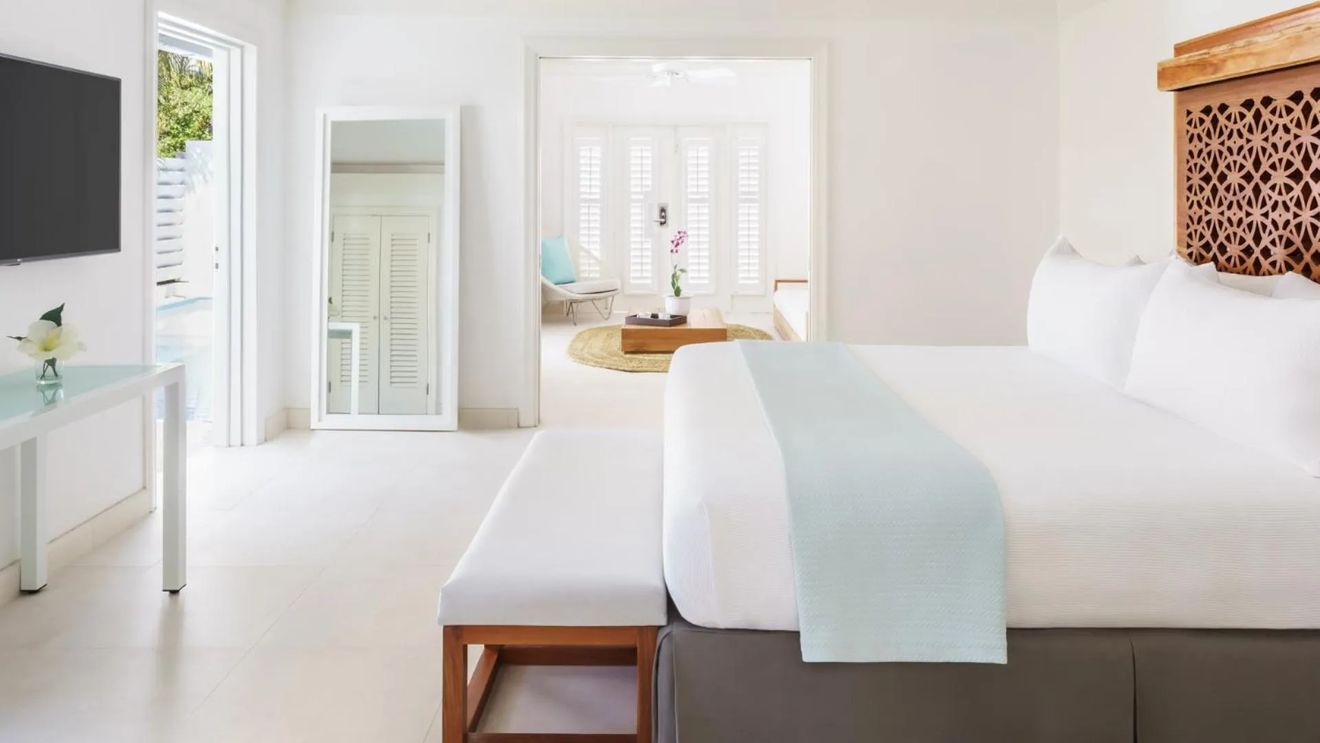 Bed in Couples Tower Isle