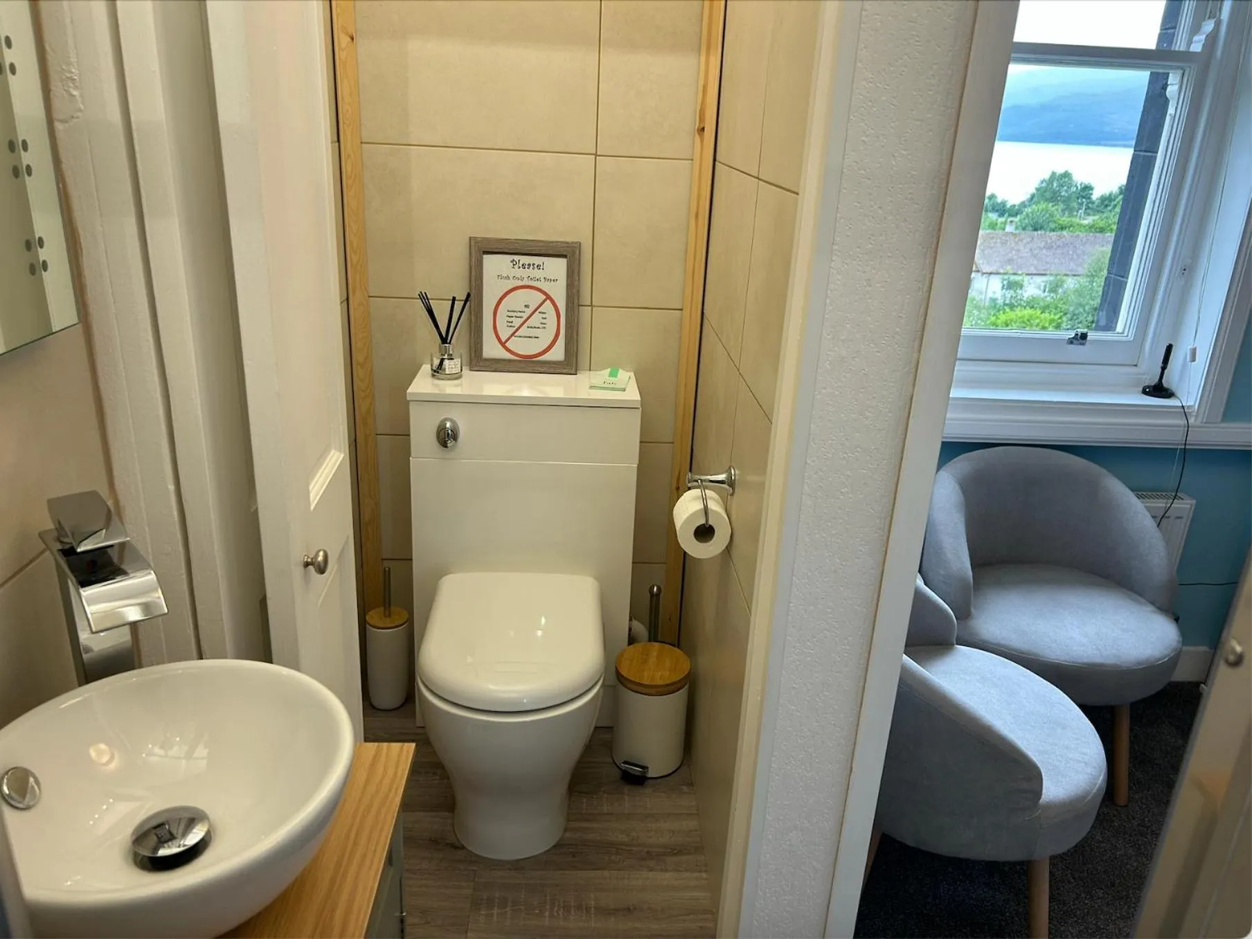 Toilet in Castle View