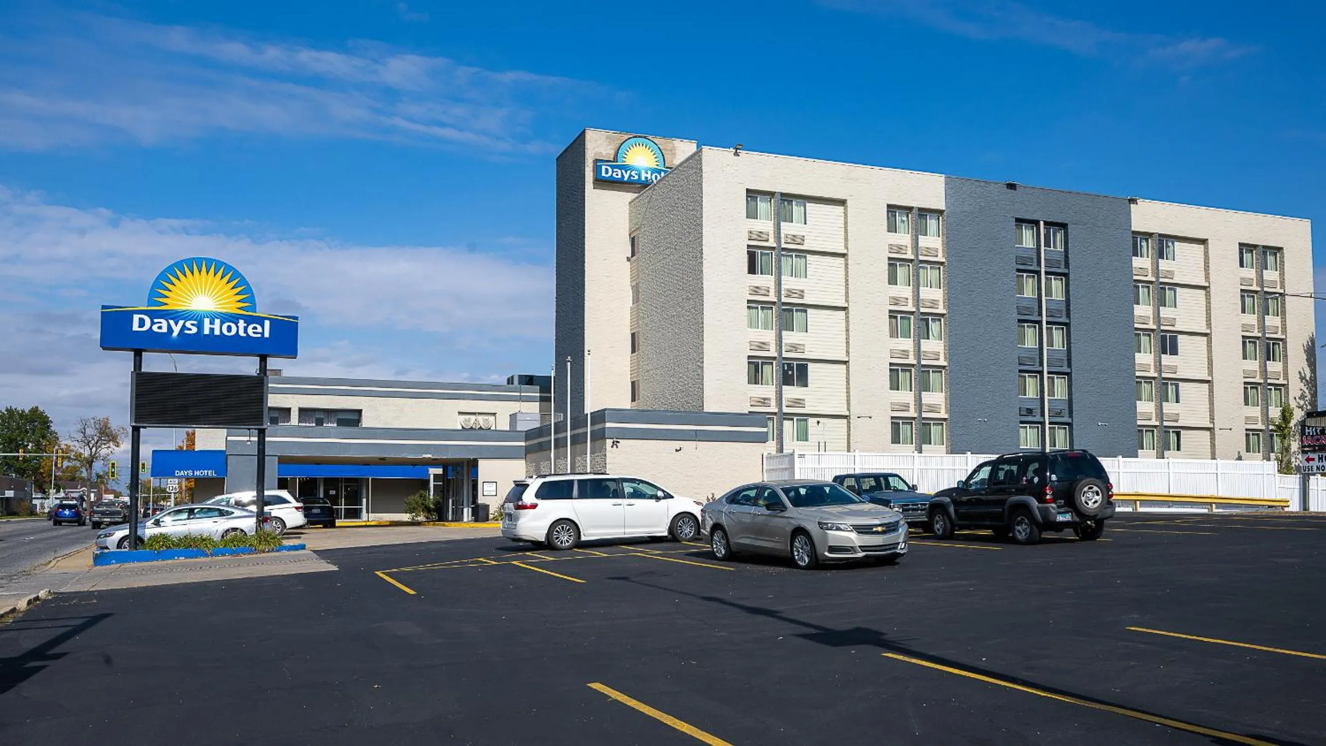 Property building in Days Hotel by Wyndham Danville Conference Center