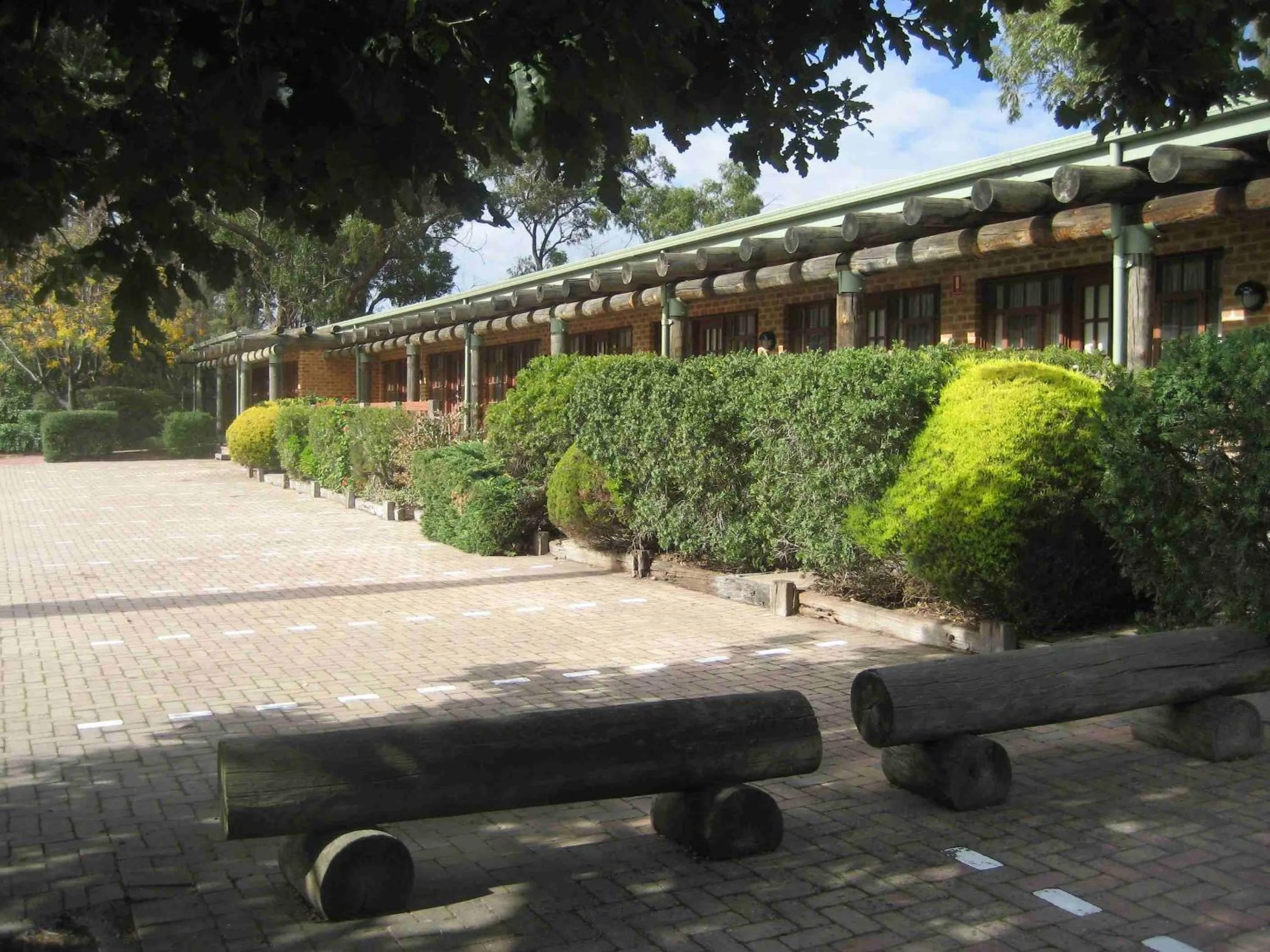 Facade/entrance in Mahogany Park