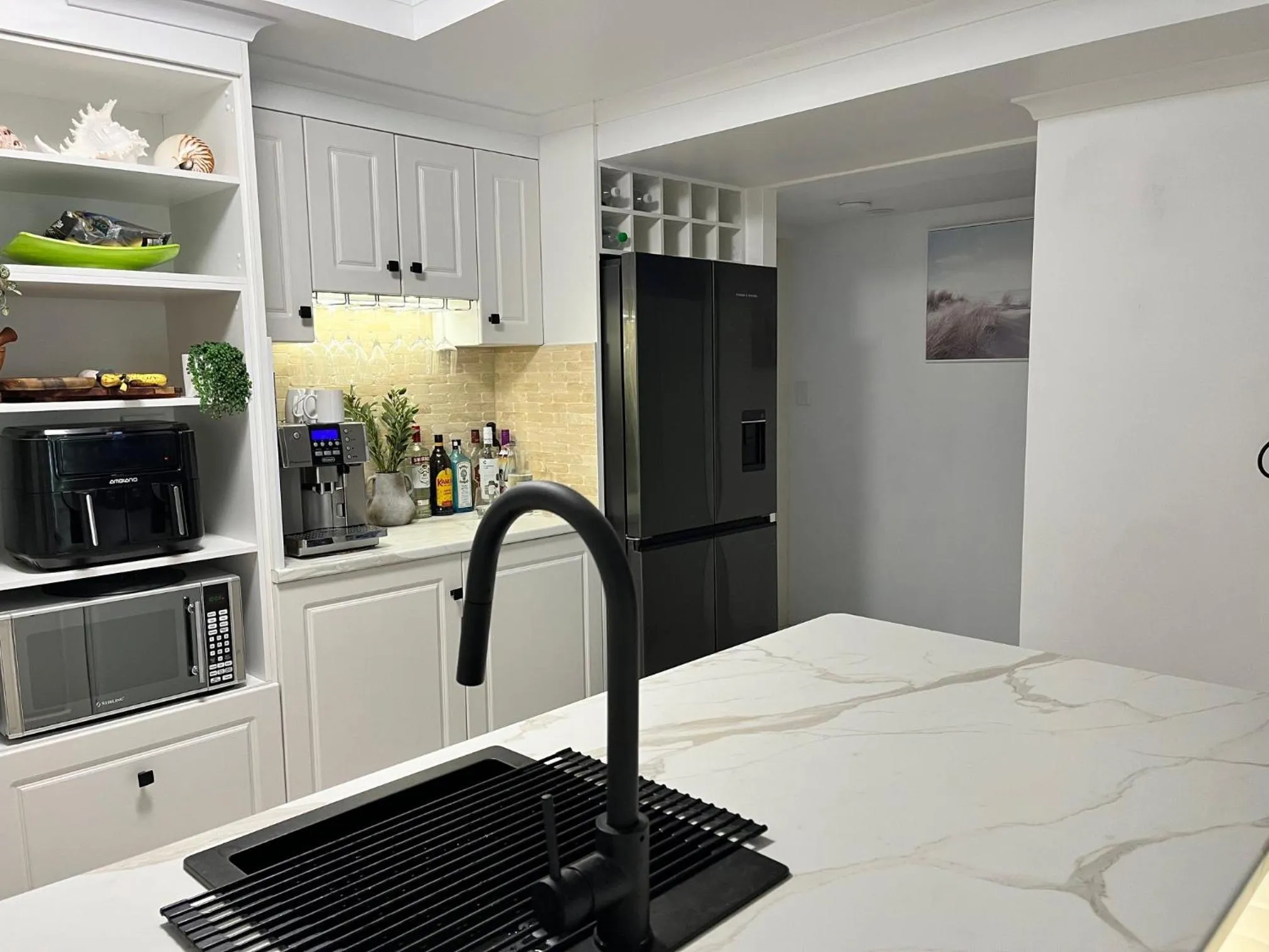 Kitchen or kitchenette in The Burlington Holiday Apartments