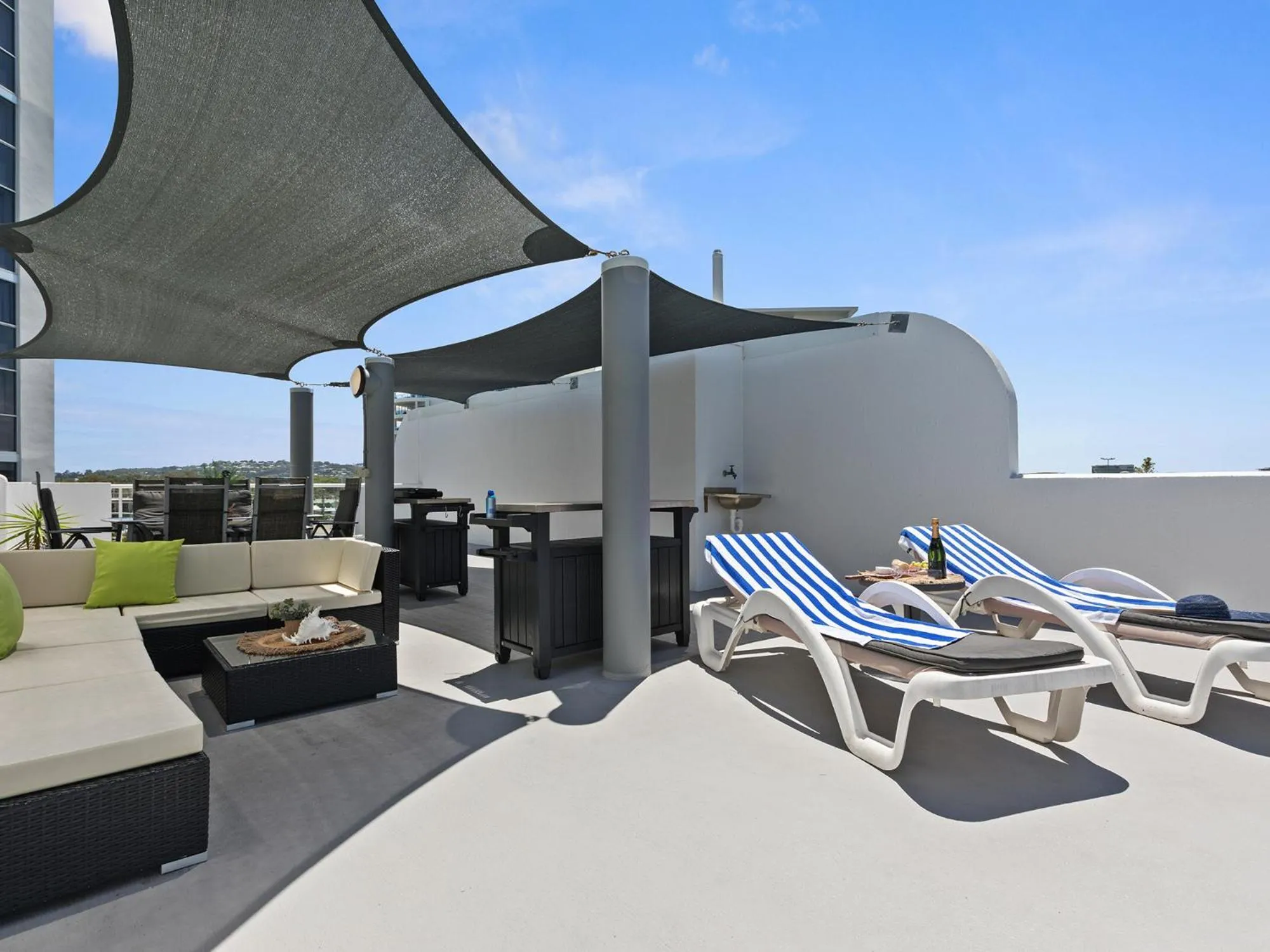 Balcony/Terrace in The Burlington Holiday Apartments