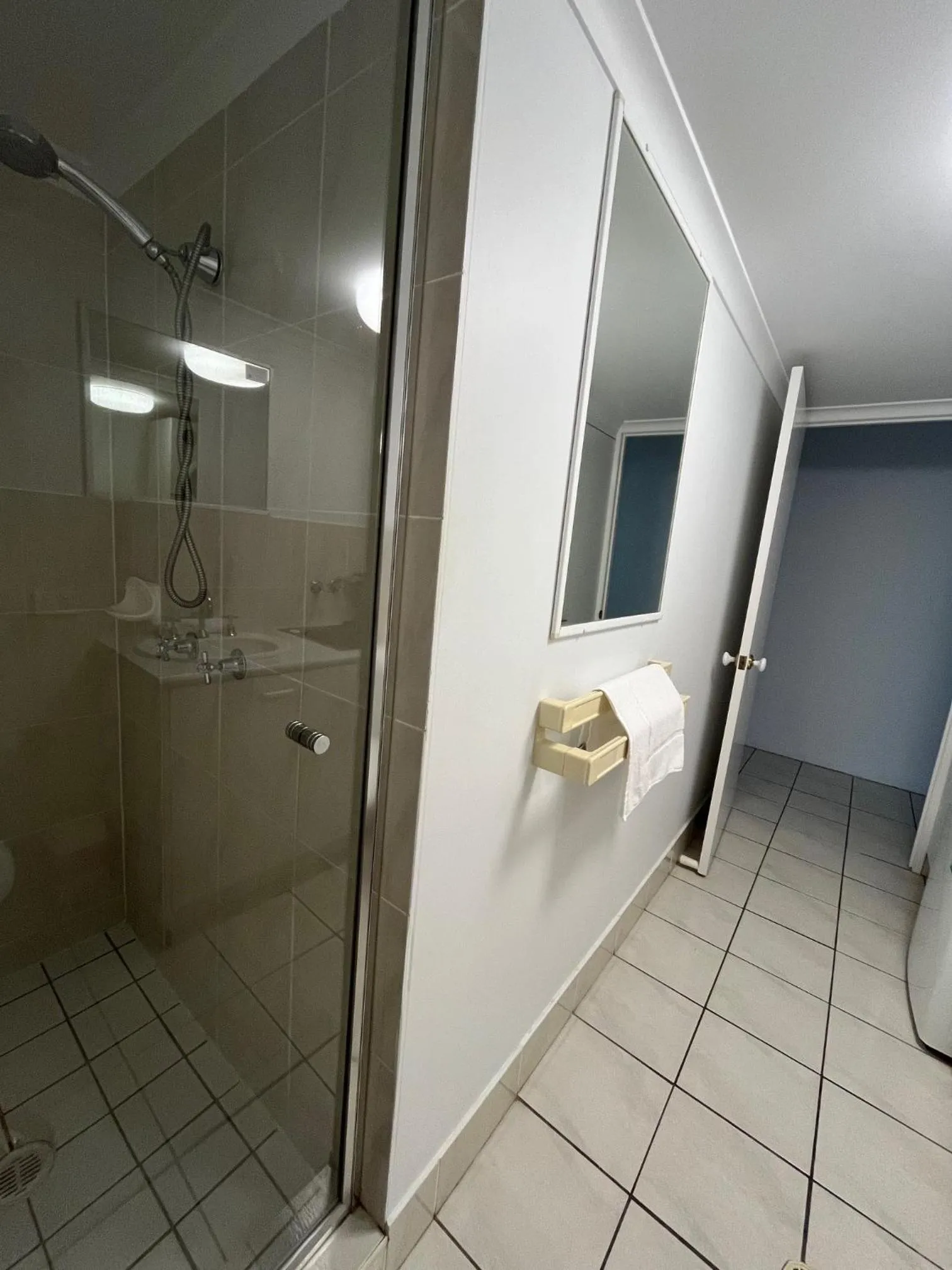 Bathroom in The Burlington Holiday Apartments