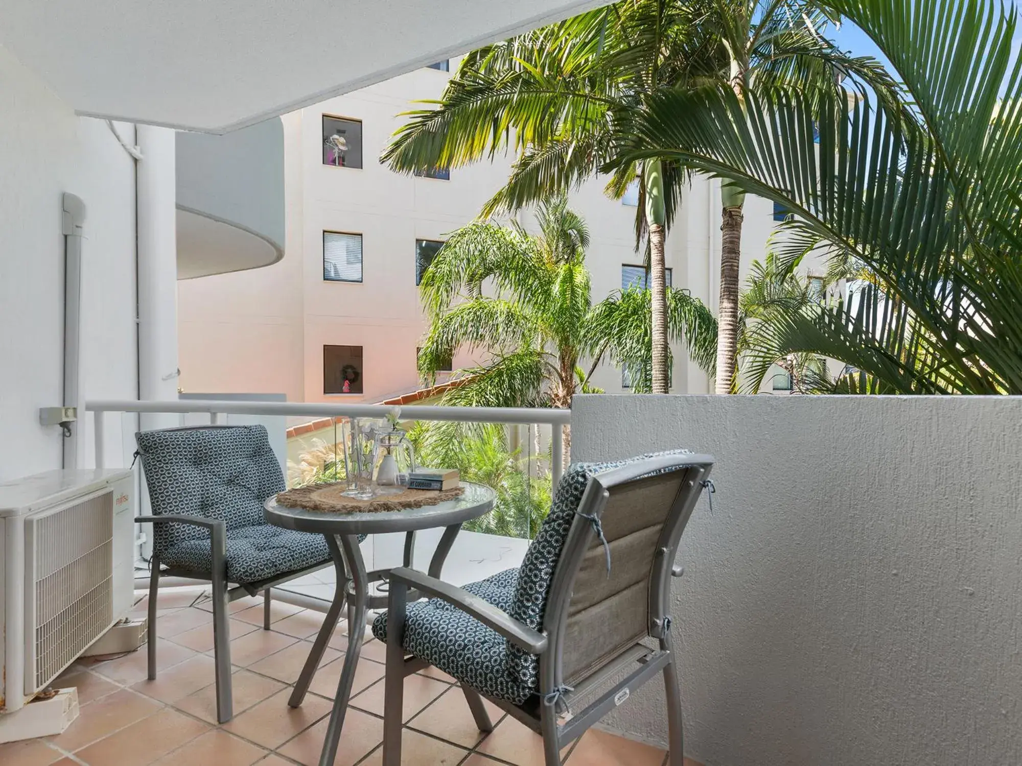 One-Bedroom Apartment in The Burlington Holiday Apartments One-Bedroom Apartment in The Burlington Holiday Apartments