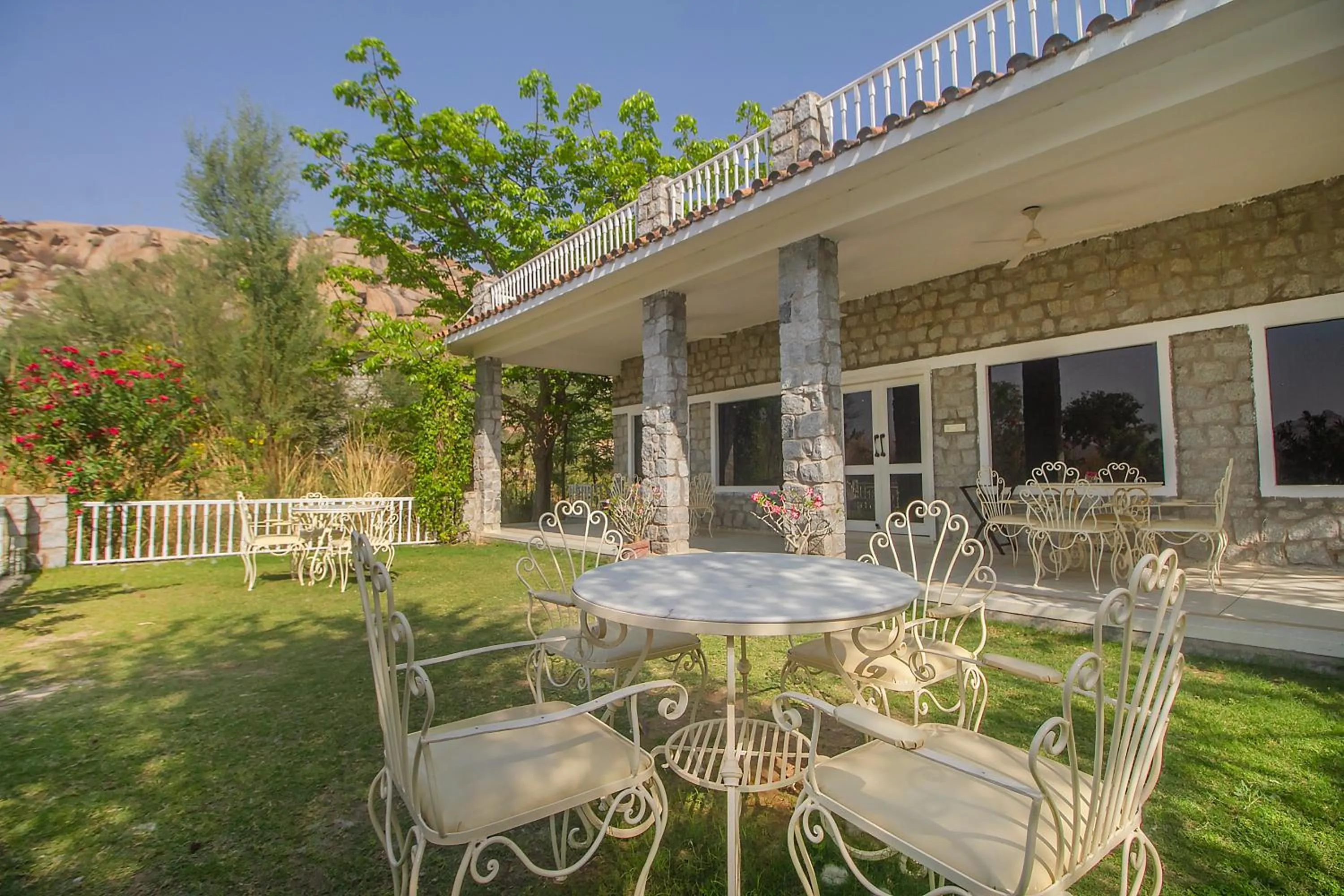 Seating area in Amritara Jawai Resort