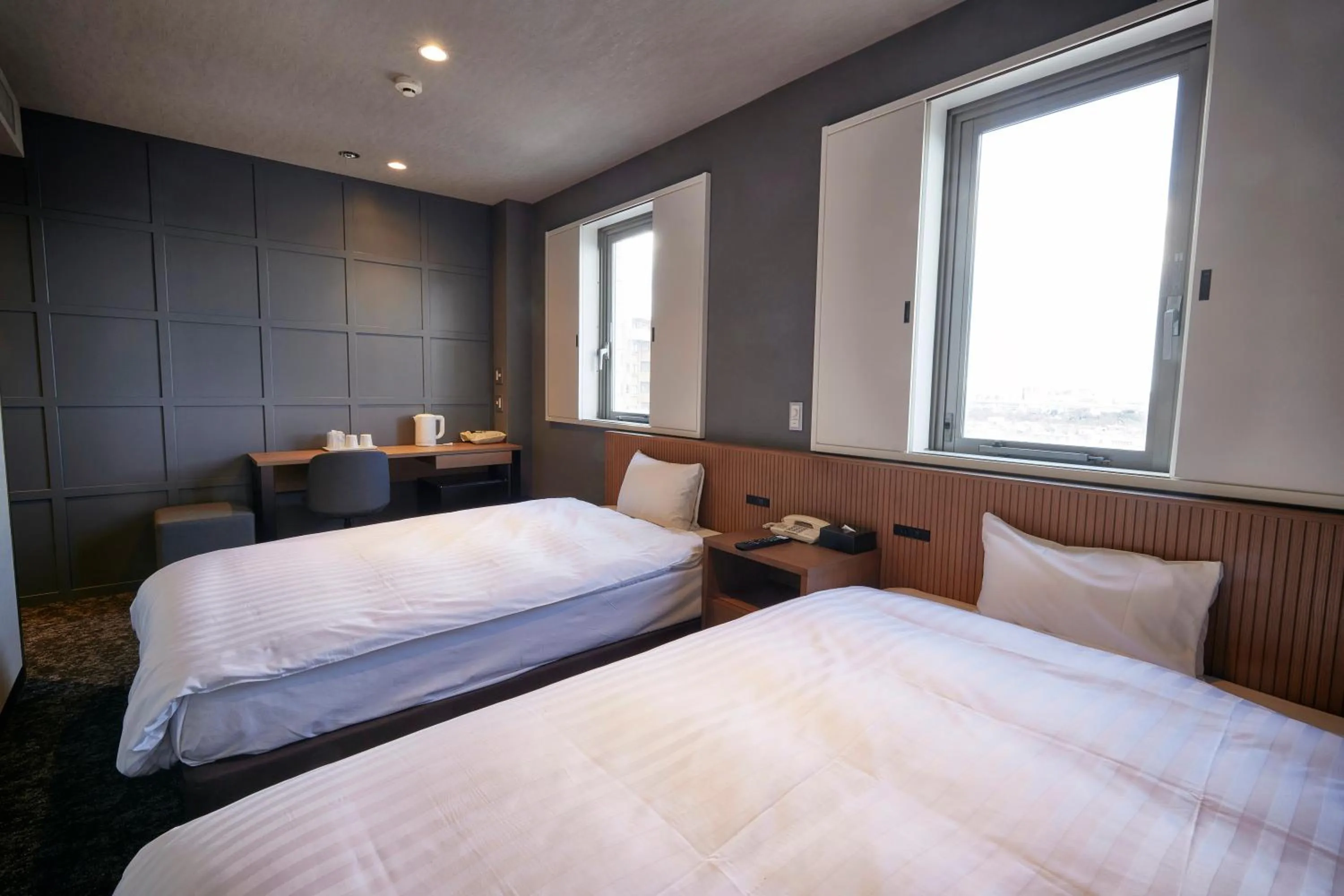 Bed in 3s HOTEL ATSUGI