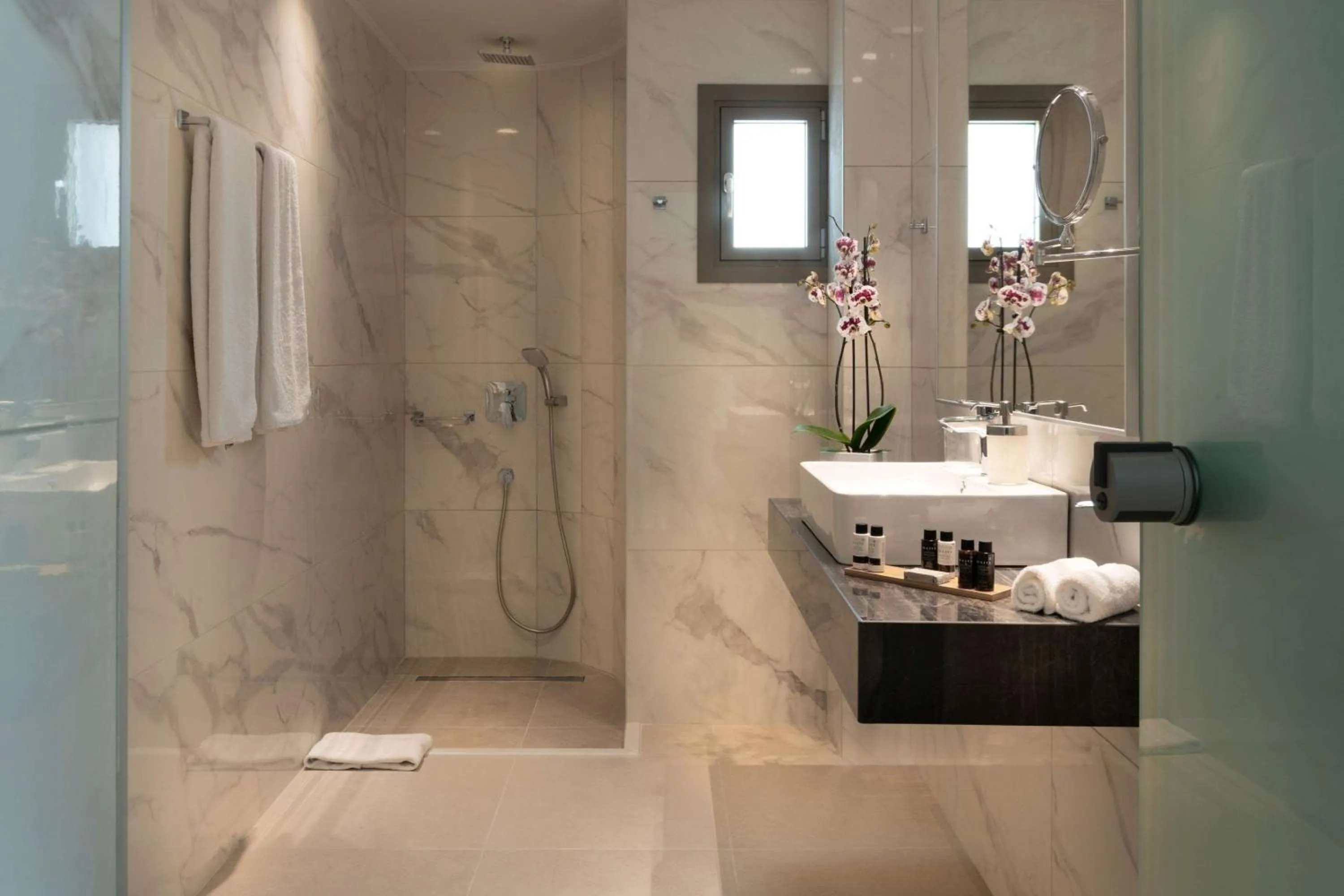 Bathroom in High Beach White - Adults Only