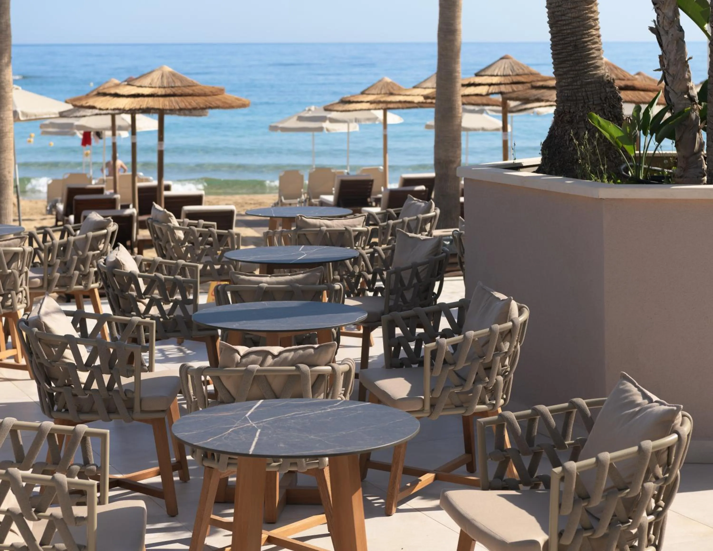 Lounge or bar in High Beach White - Adults Only