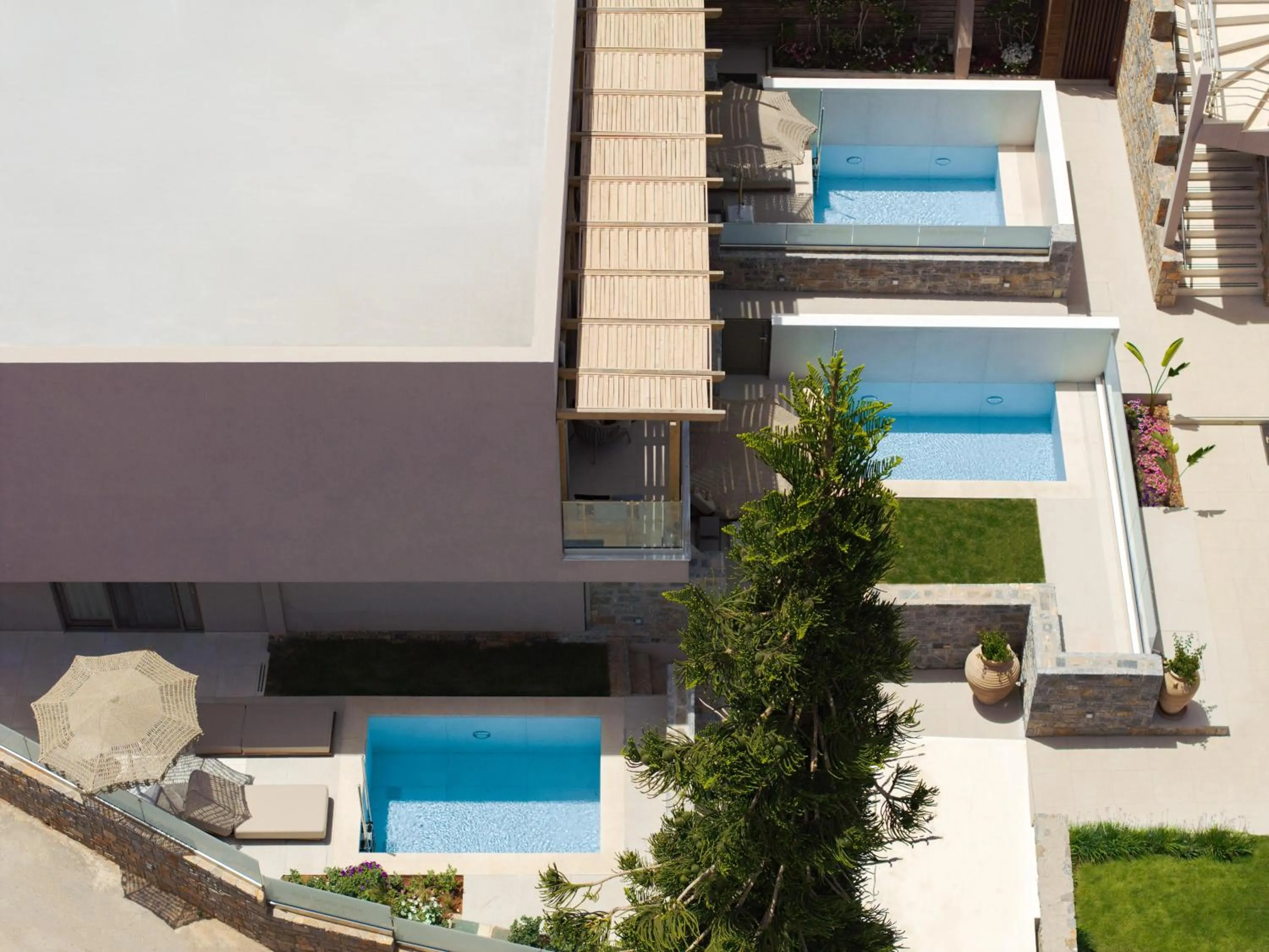 Pool view in High Beach White - Adults Only