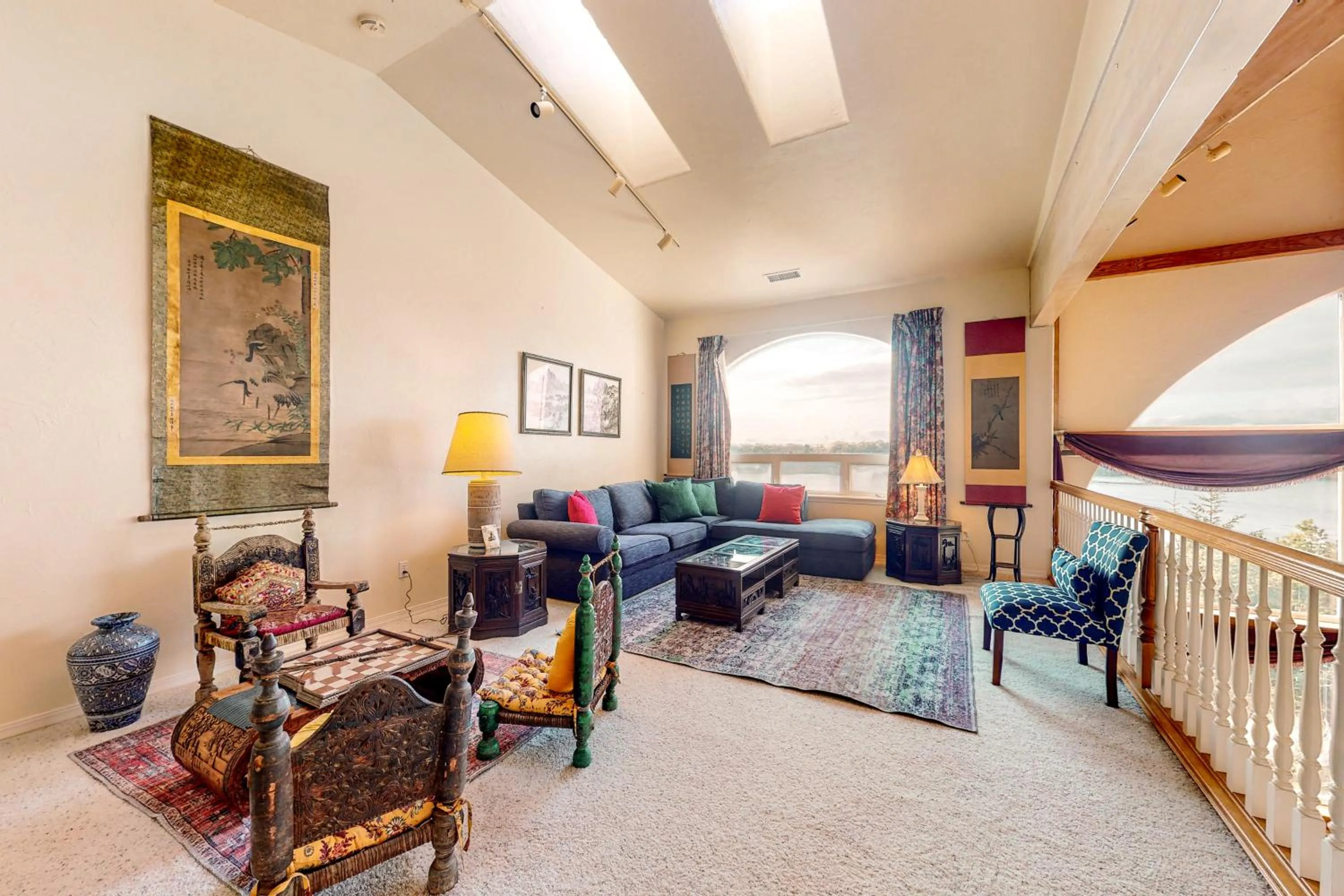 Bed in Riverfront Estate