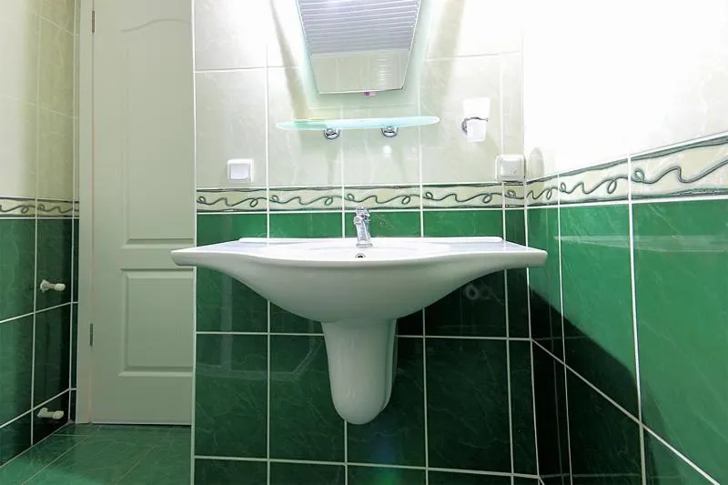 Bathroom in Mandalinn Hotel