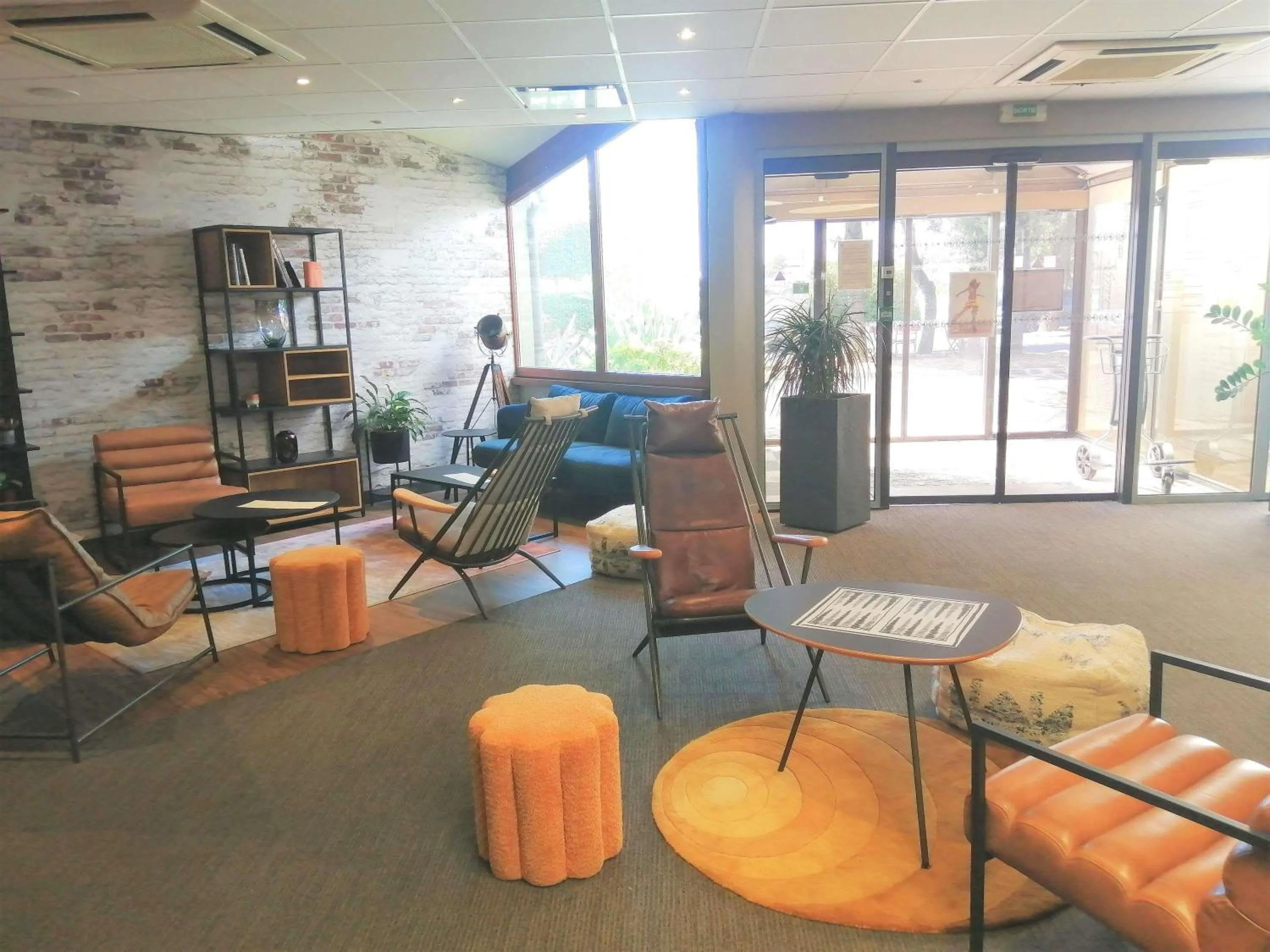 Property building in ibis Poitiers Sud