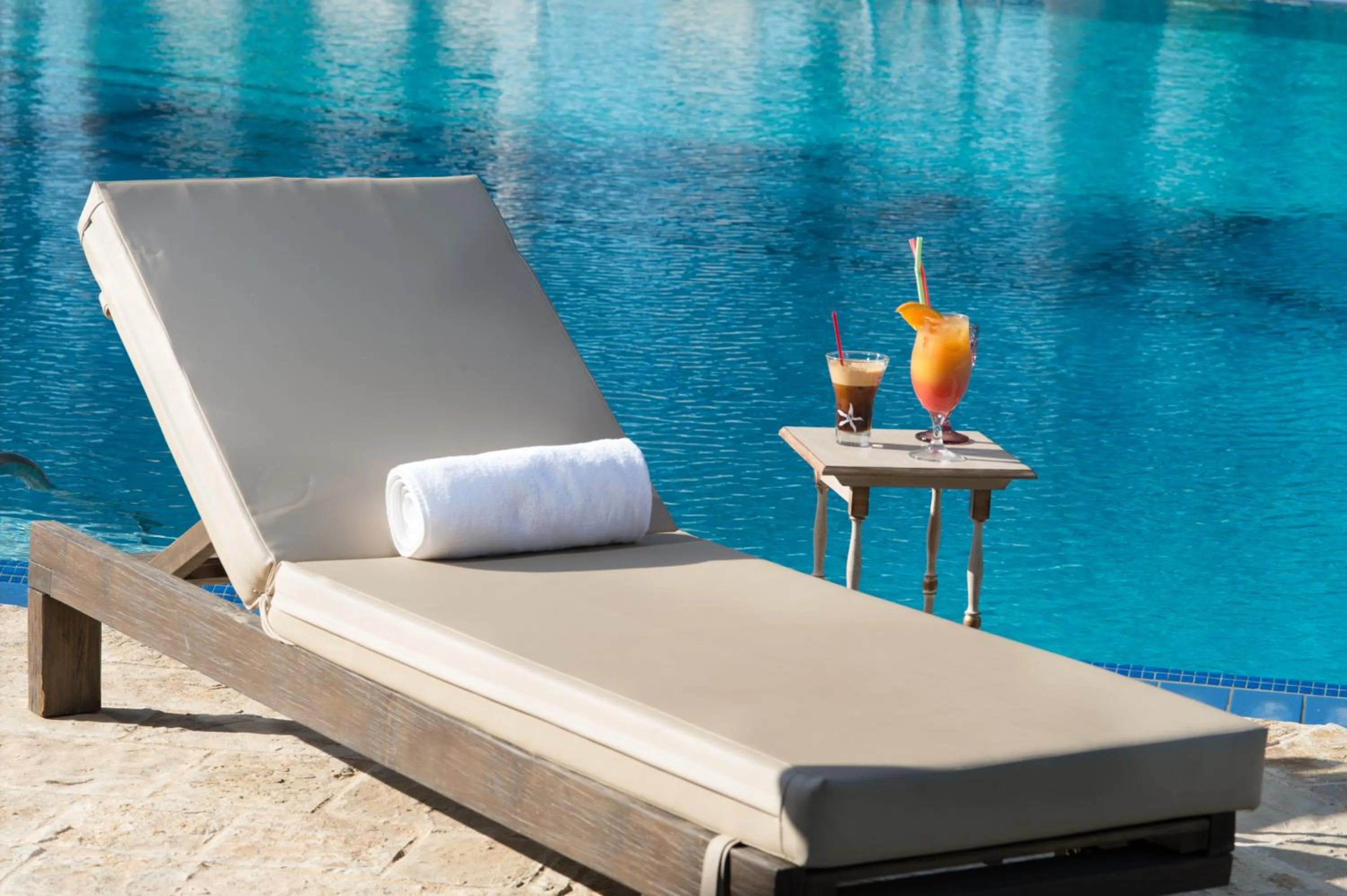 Swimming pool in Corali Resort