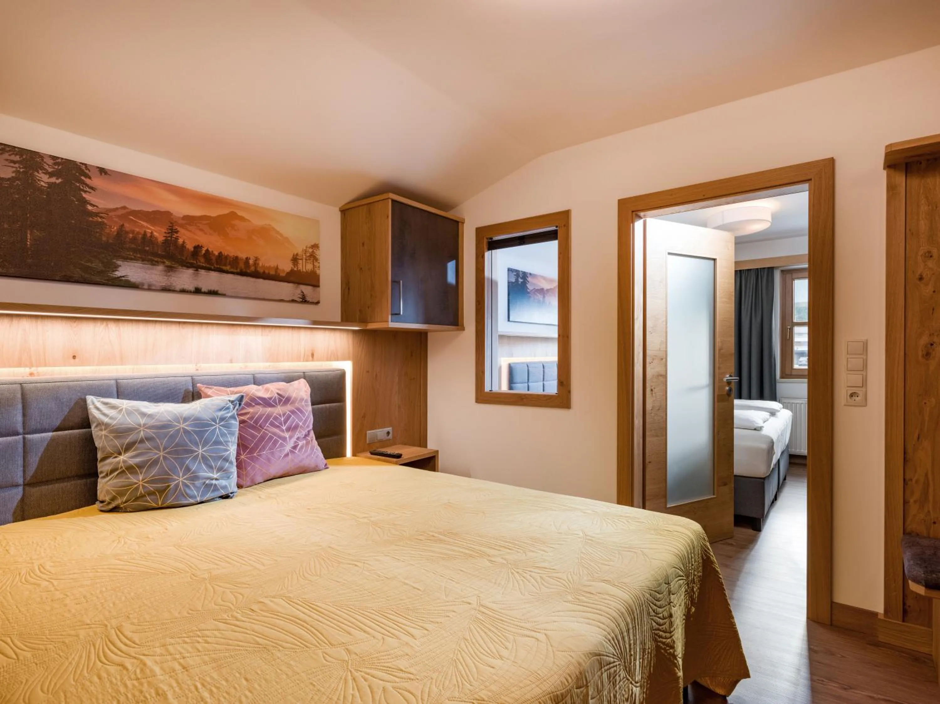 Photo of the whole room, Bed in Hotel Kroneck