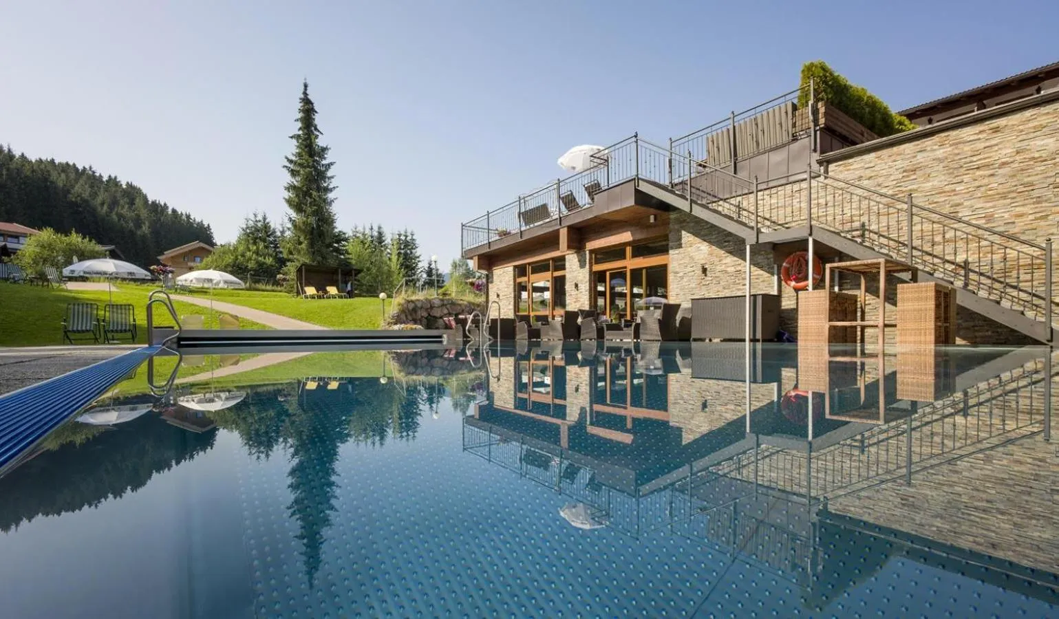 Swimming pool in Hotel Kroneck