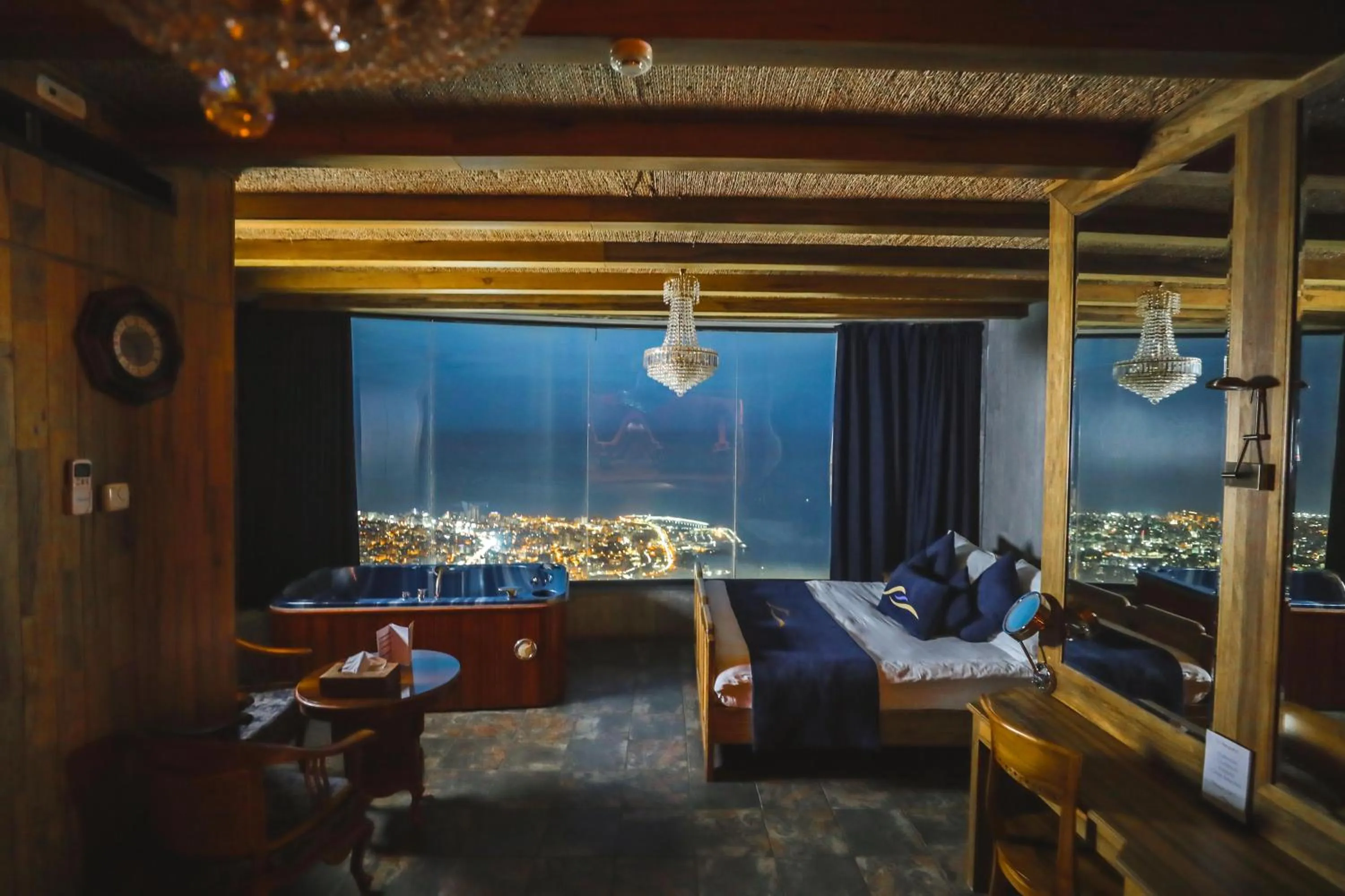 Sea view, Bed in Bay Lodge Boutique Hotel