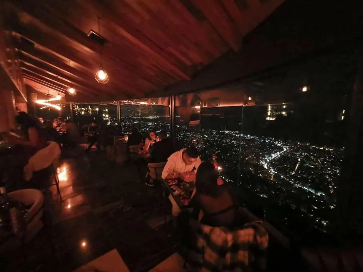 Restaurant/places to eat in Bay Lodge Boutique Hotel