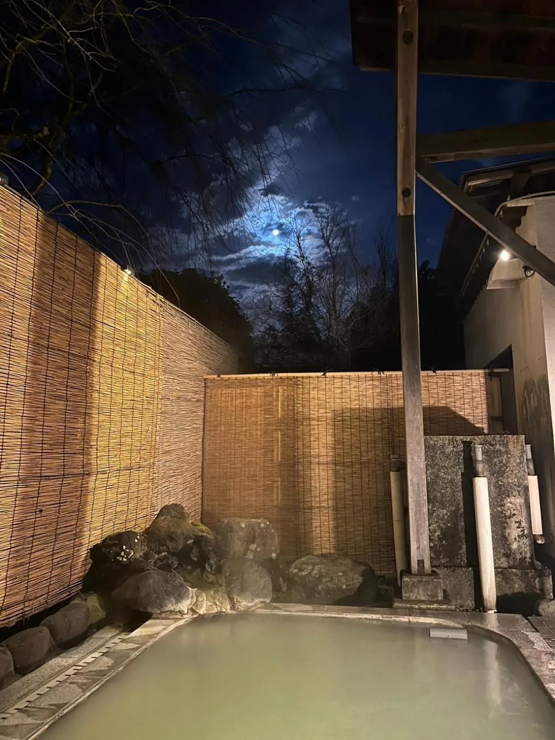 Winter in Fuji-Hakone Guest House