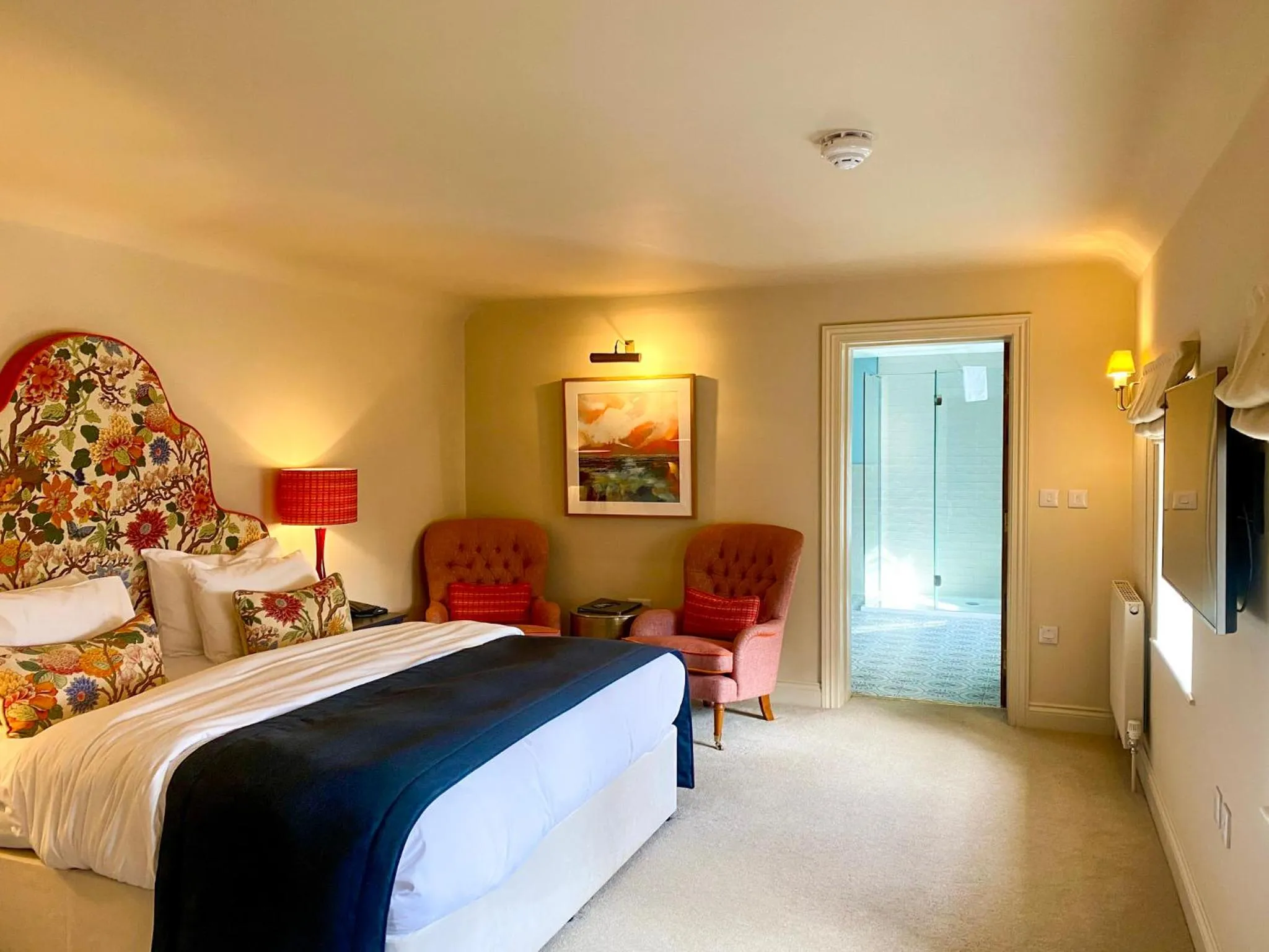 Bedroom, Bed in Caley Hall