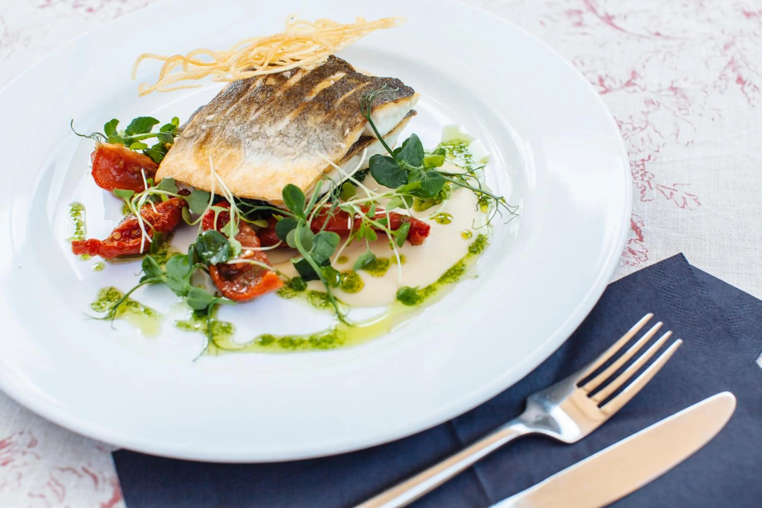 Restaurant/places to eat in Caley Hall