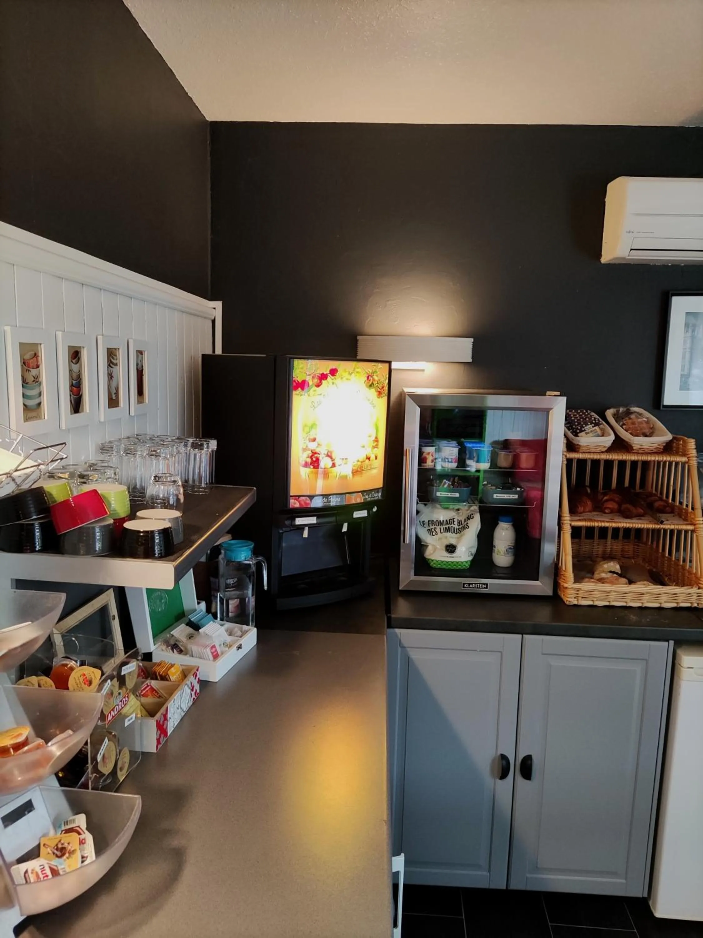 Breakfast in Fasthotel Montpellier Baillargues