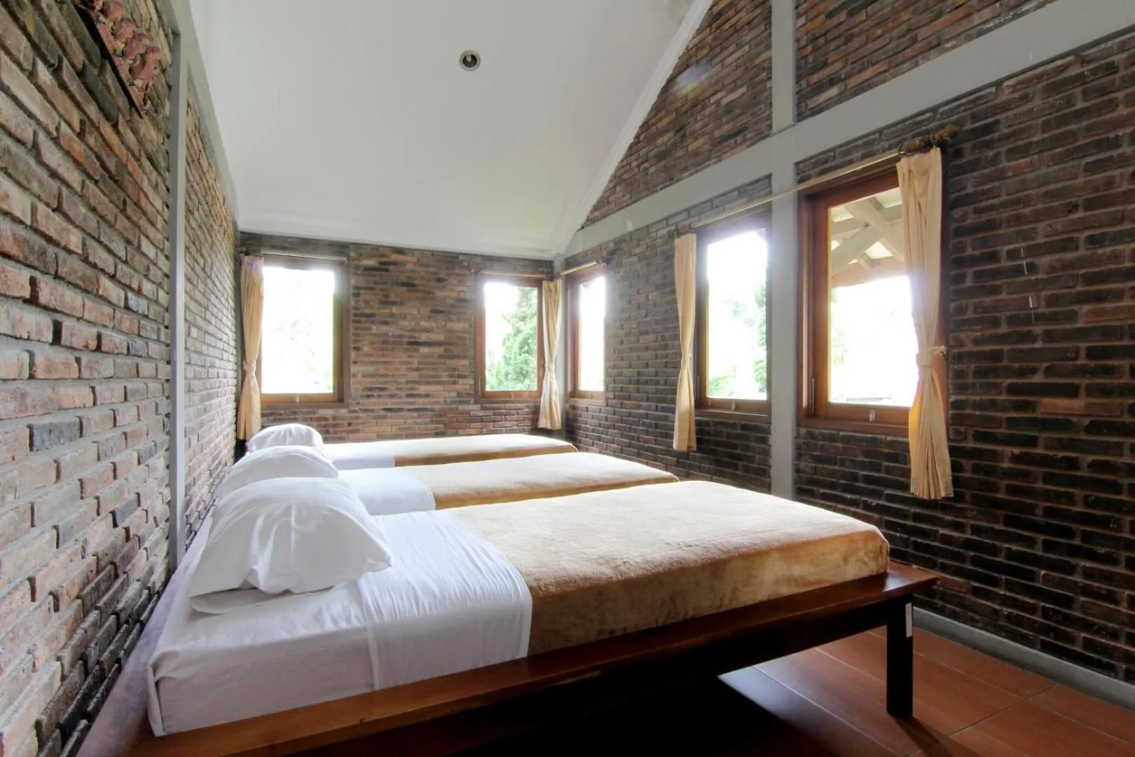 Bedroom, Bed in Disaster Oasis