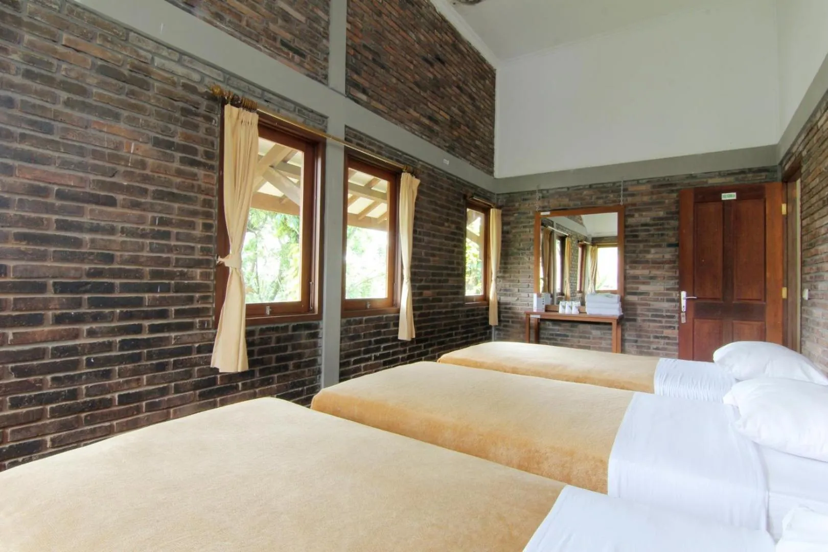 Bedroom, Bed in Disaster Oasis