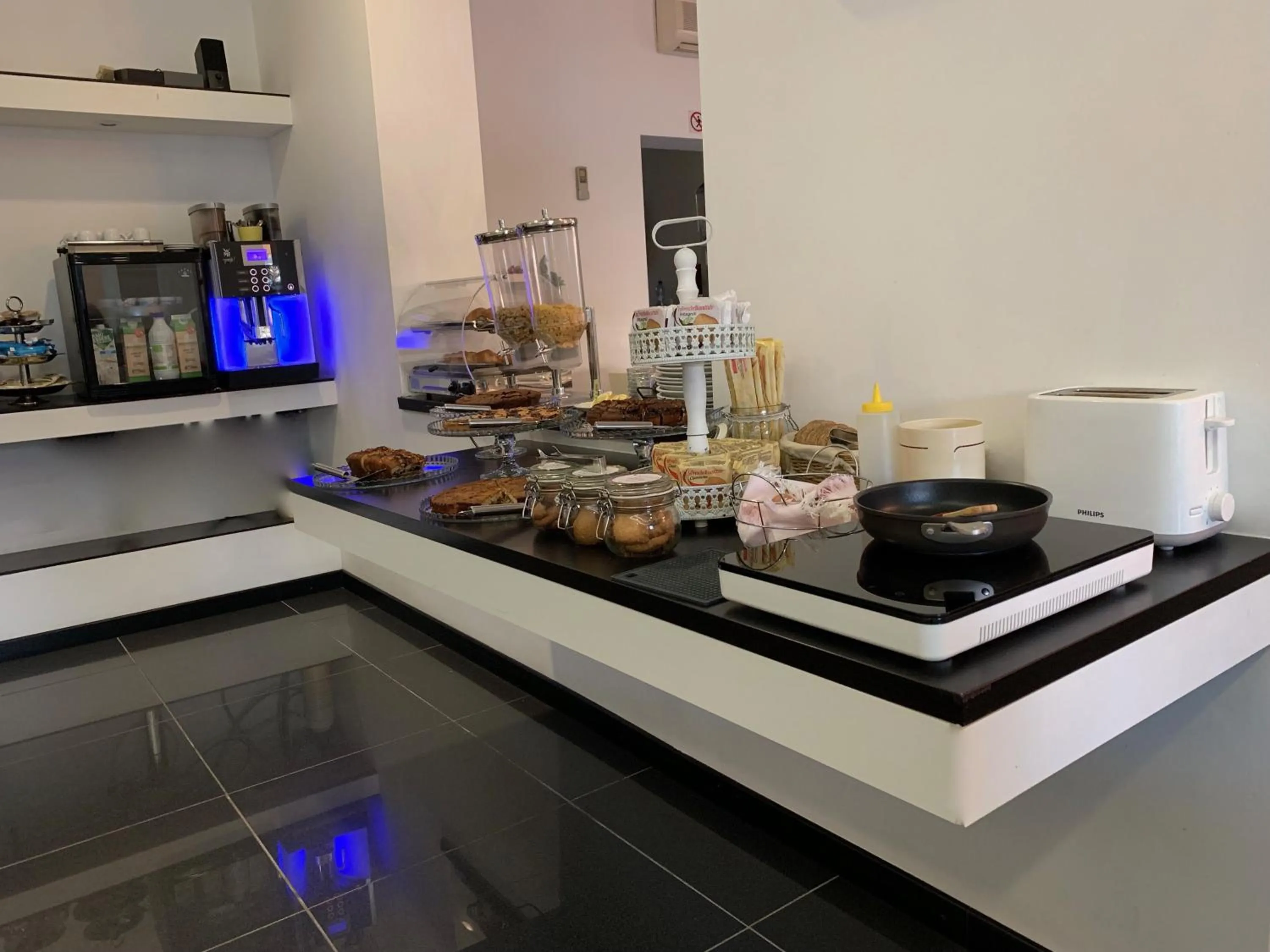 Breakfast in Villa Liliana