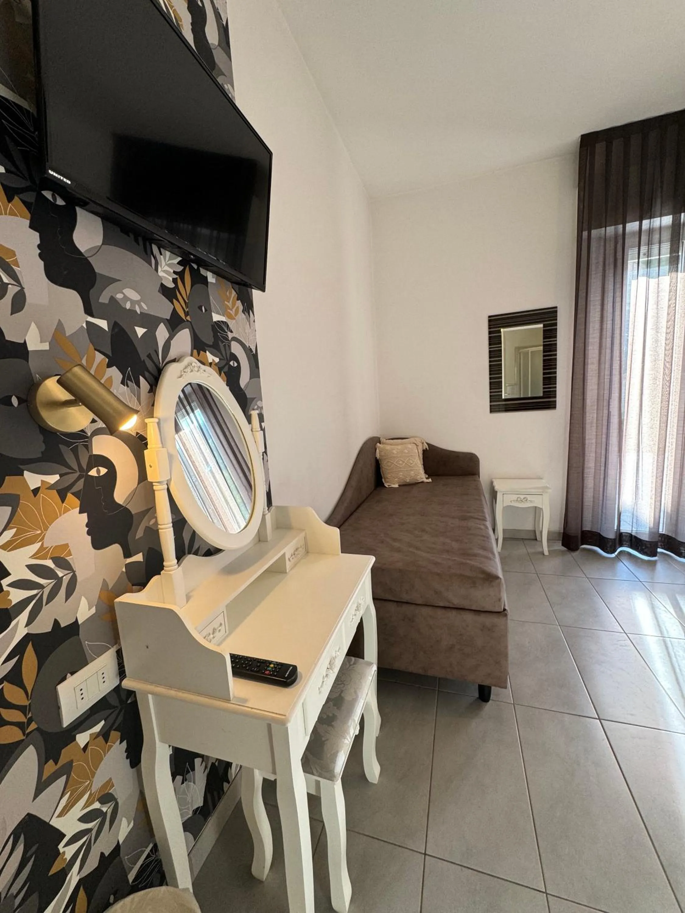 Decorative detail in Villa Liliana