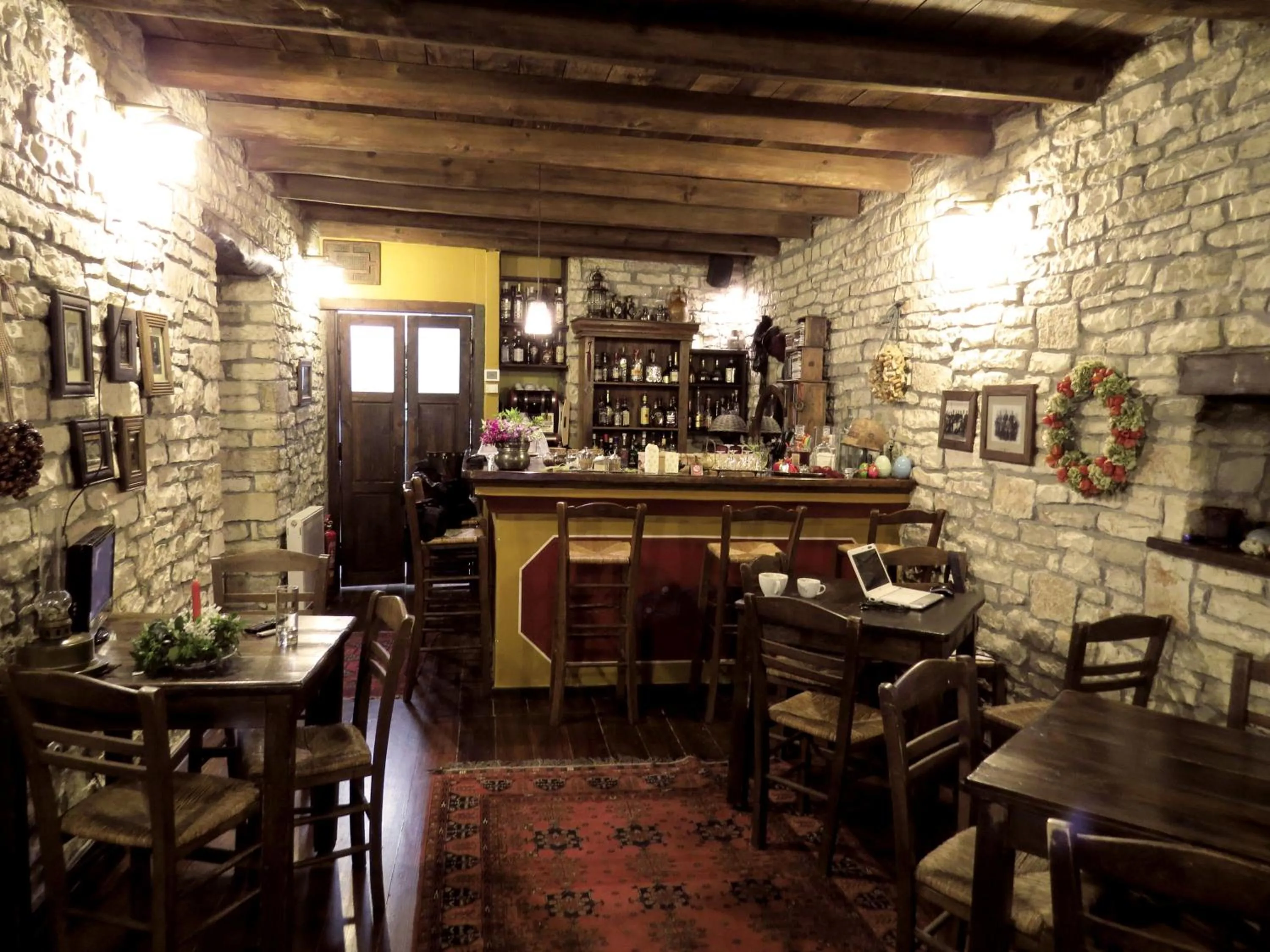 Lounge or bar in Arhontiko Aristis