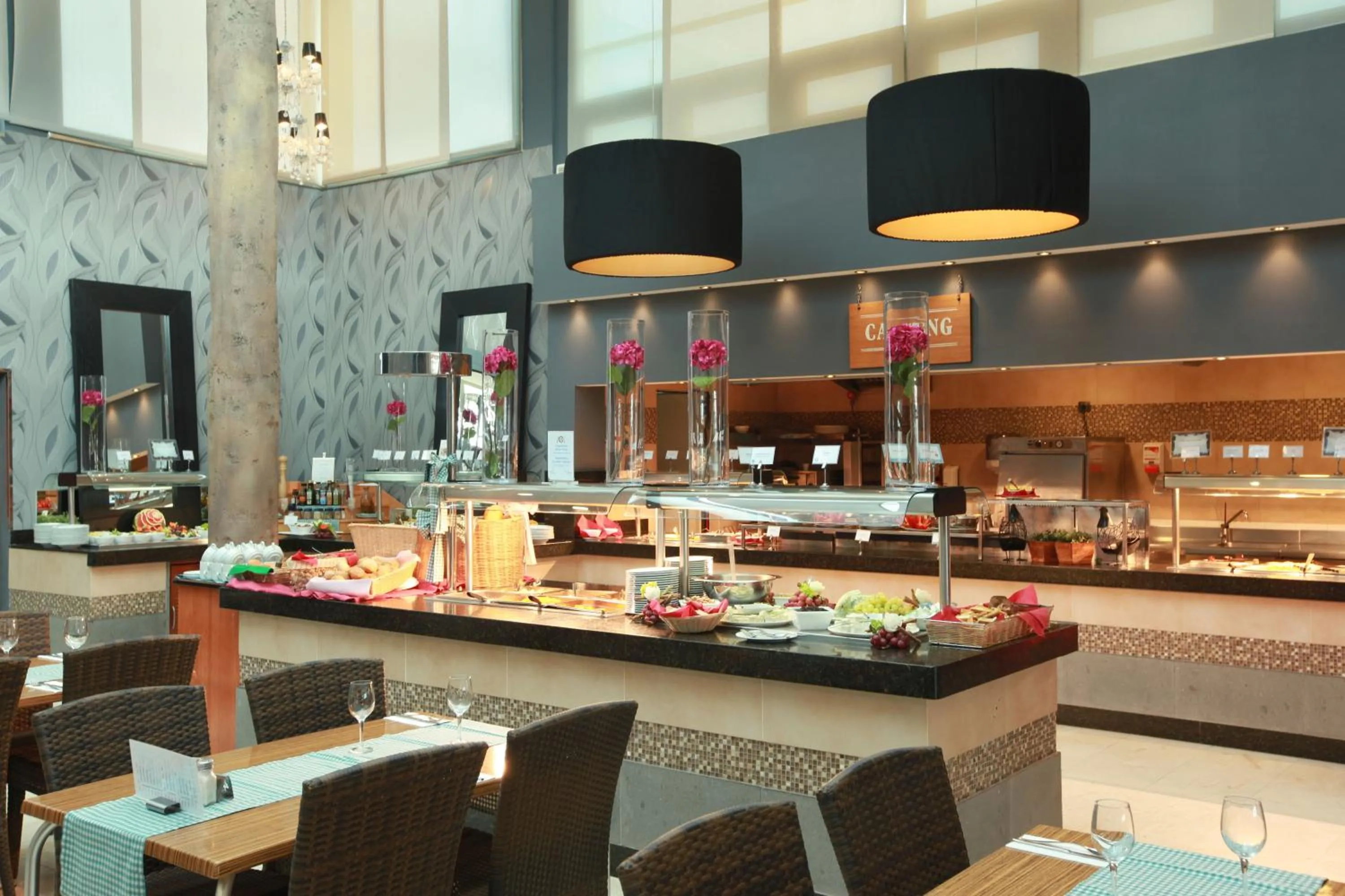 Restaurant/places to eat in Grupotel Playa Feliz