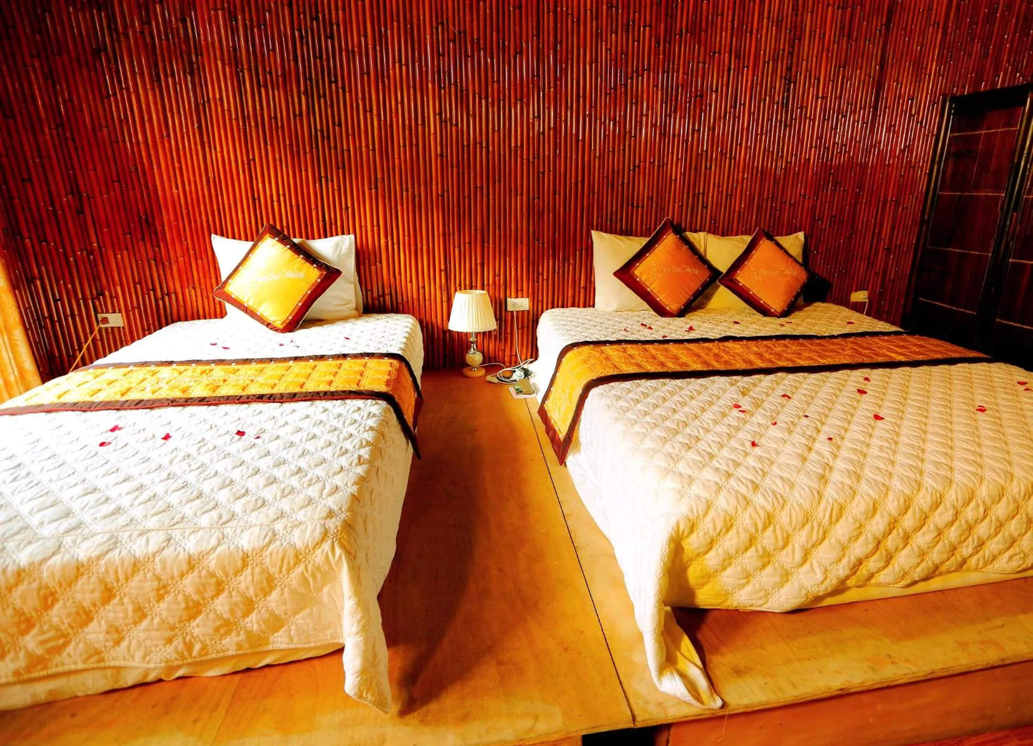 Bed in Tam Coc Valley Bung