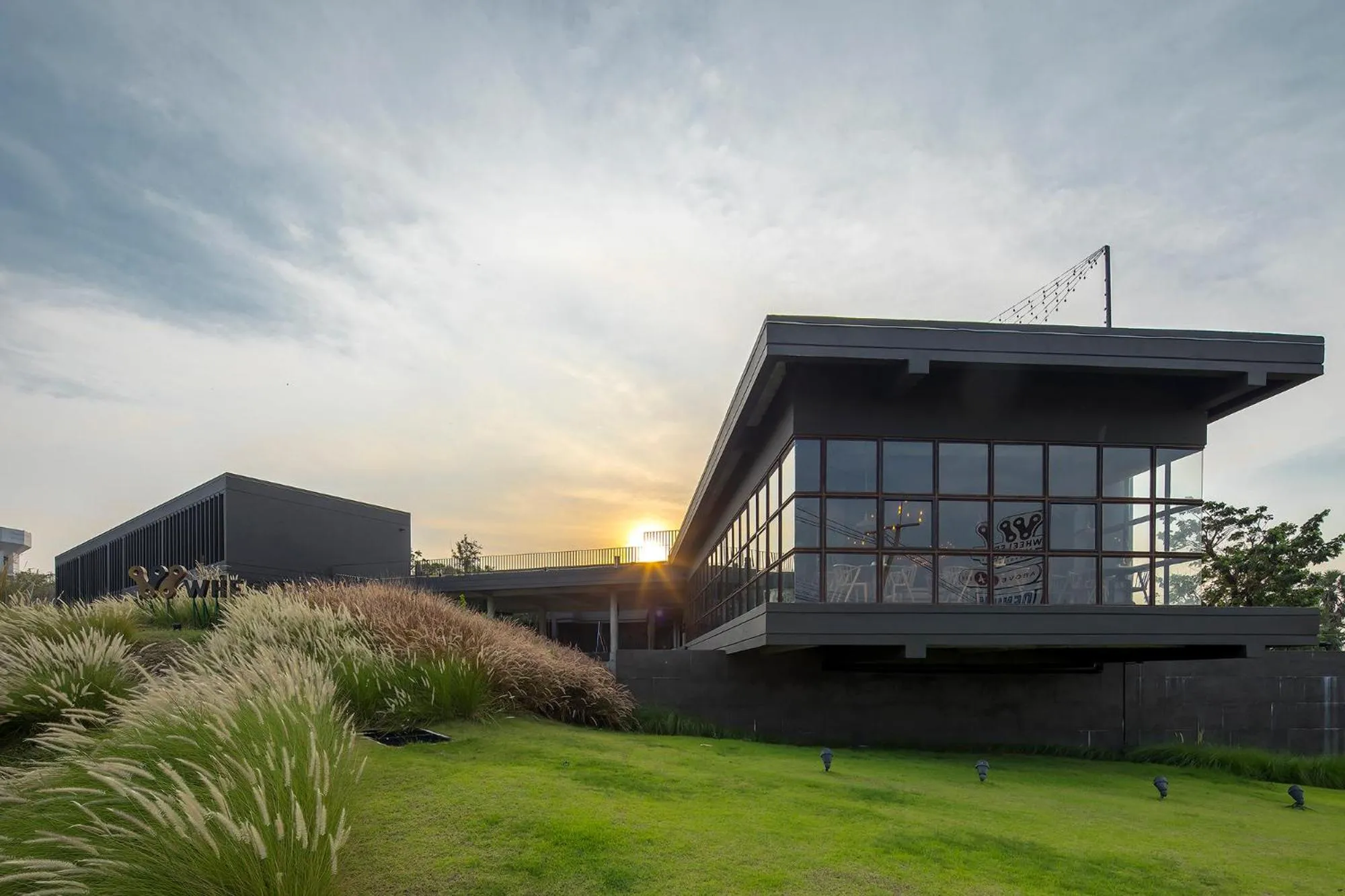 Property building in Wheeler Bed &Bike