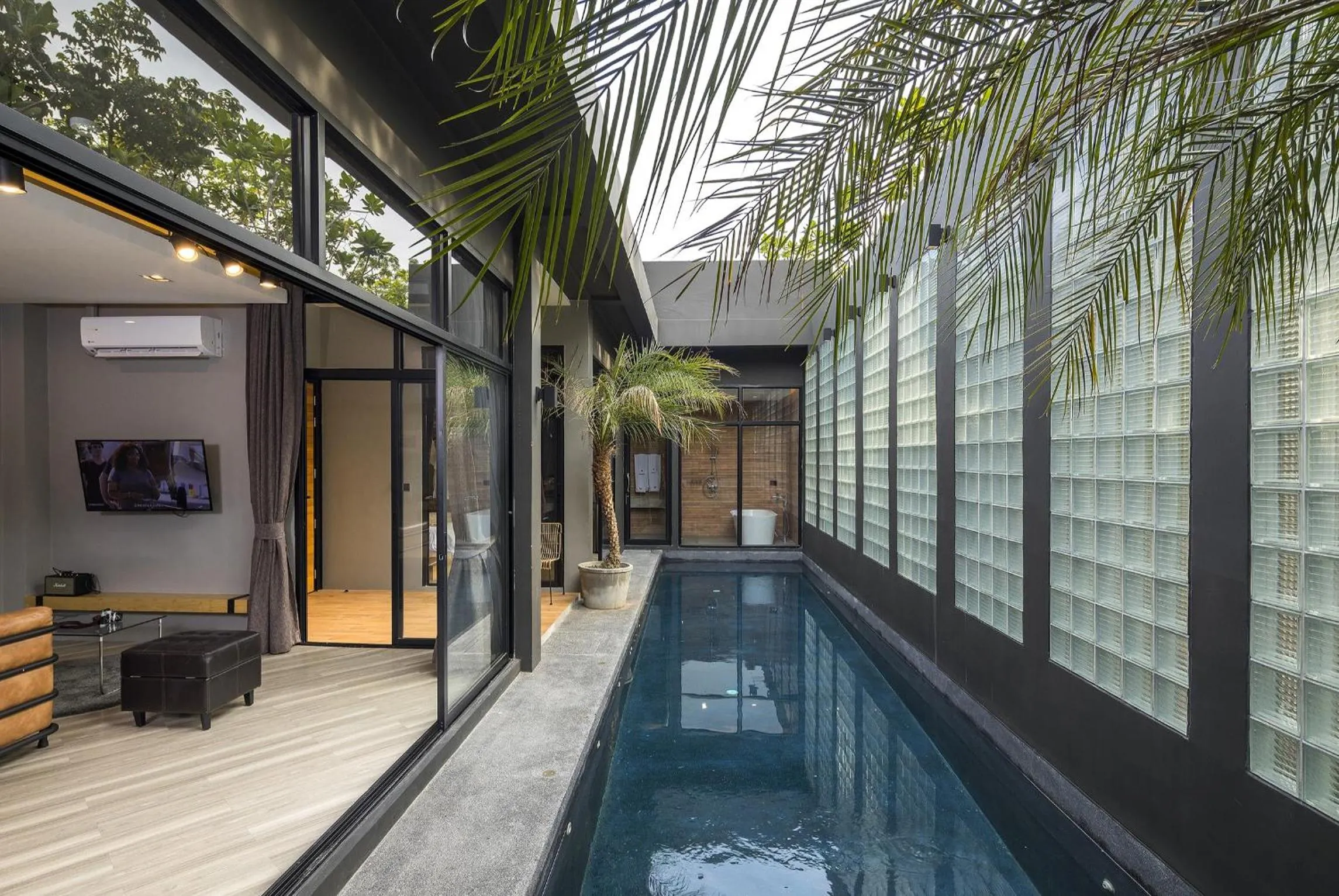 Swimming pool in Wheeler Bed &Bike