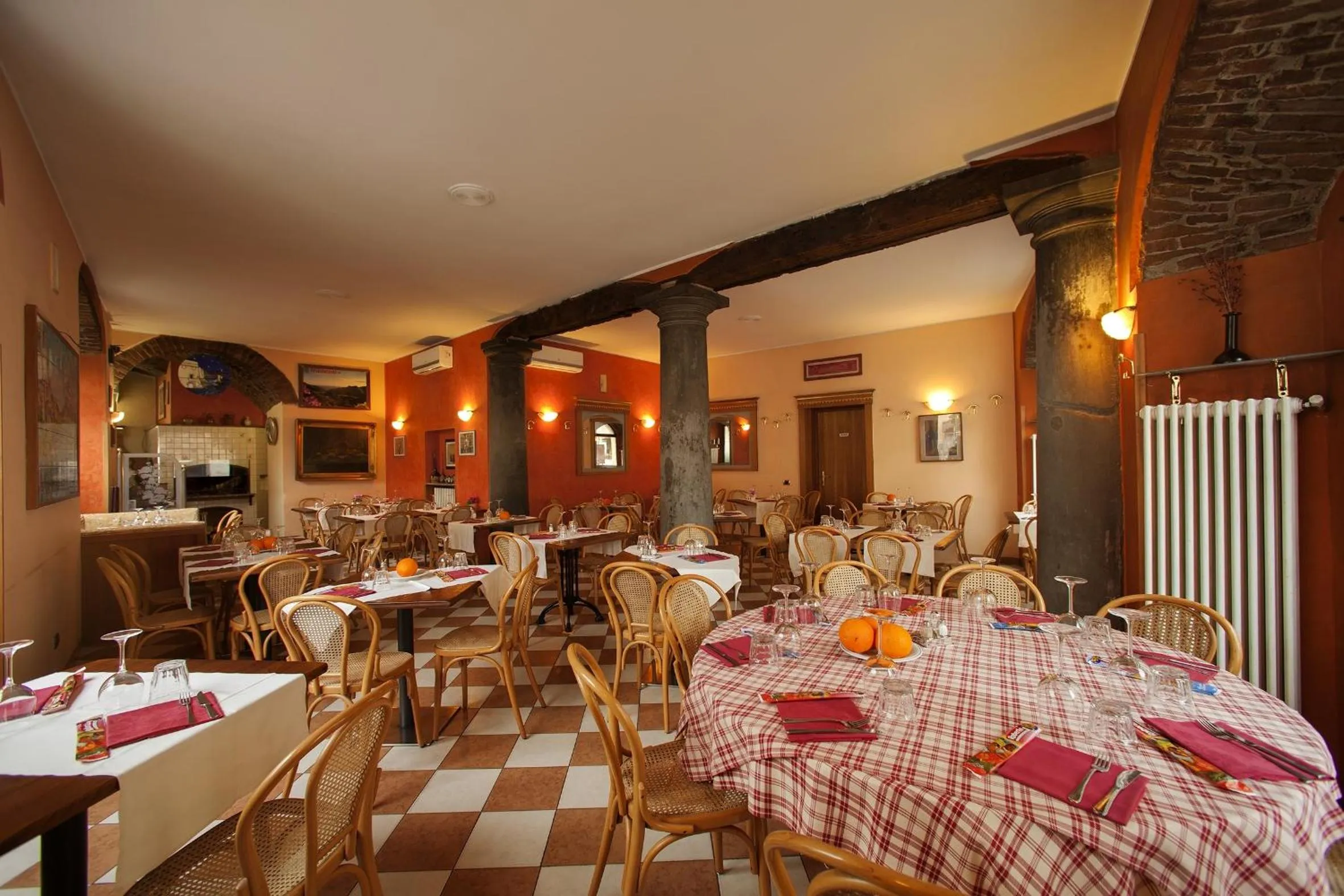 Restaurant/places to eat in Locanda Sant'Antonio de foris