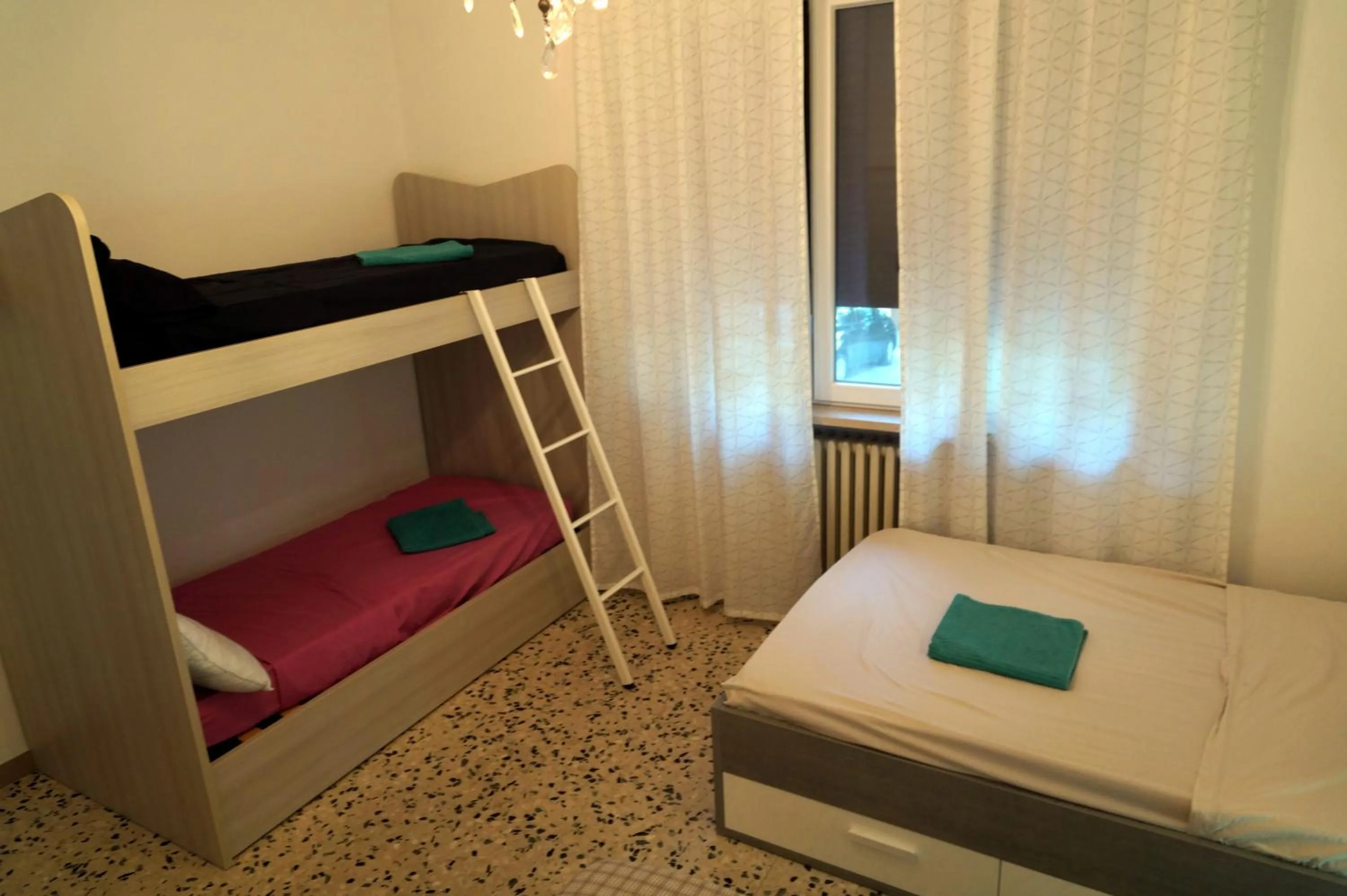 Bed in NOEMI & JULIENNE