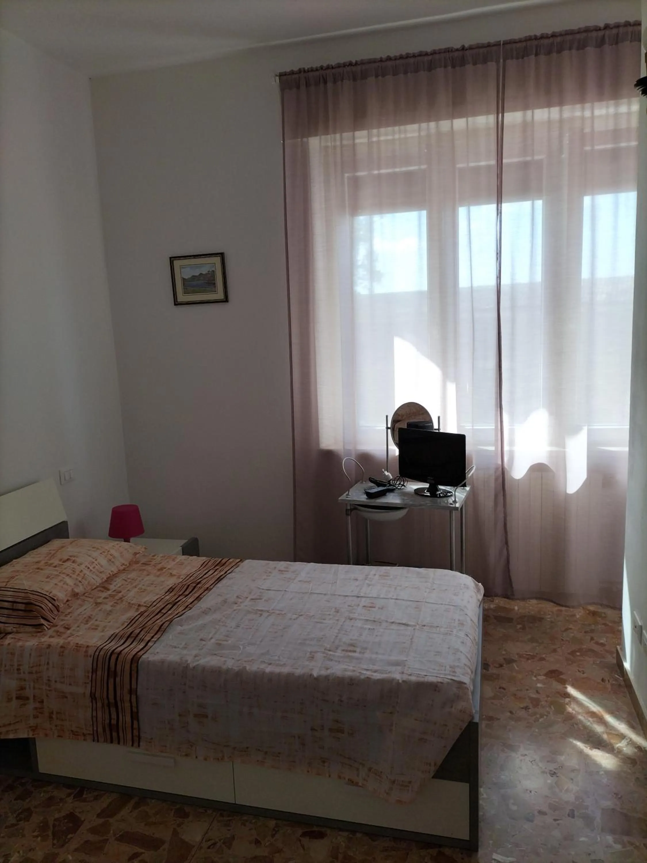 Bathroom, Bed in NOEMI & JULIENNE