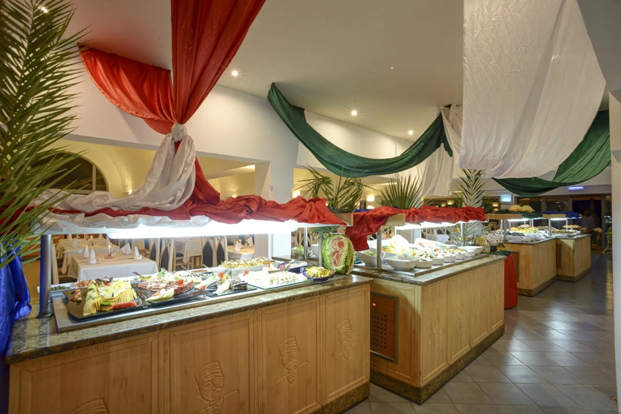 Food in Monarque Dar Jerba Narjess- Family Only